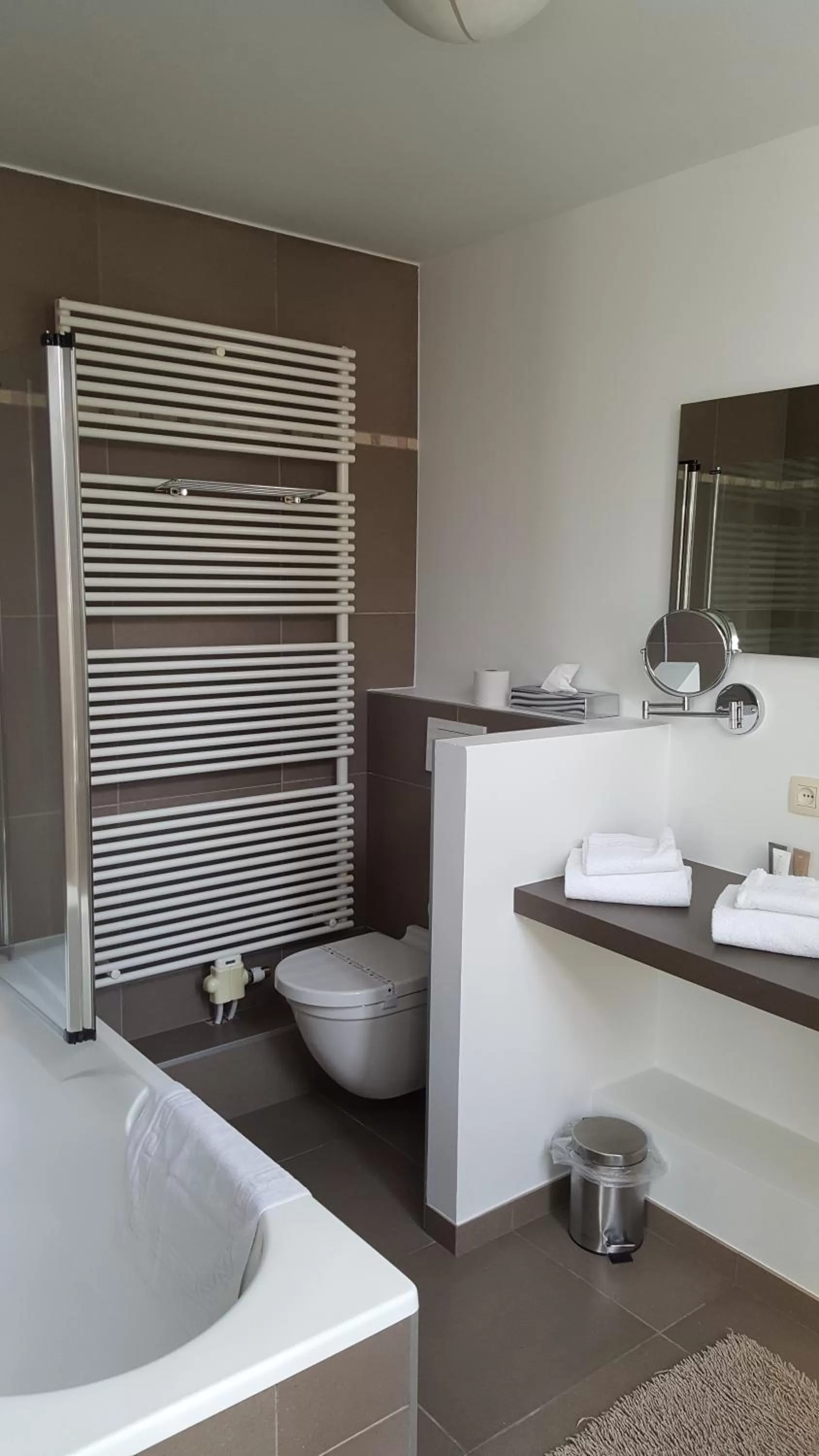 Bathroom in Hotel Duc De Bourgogne