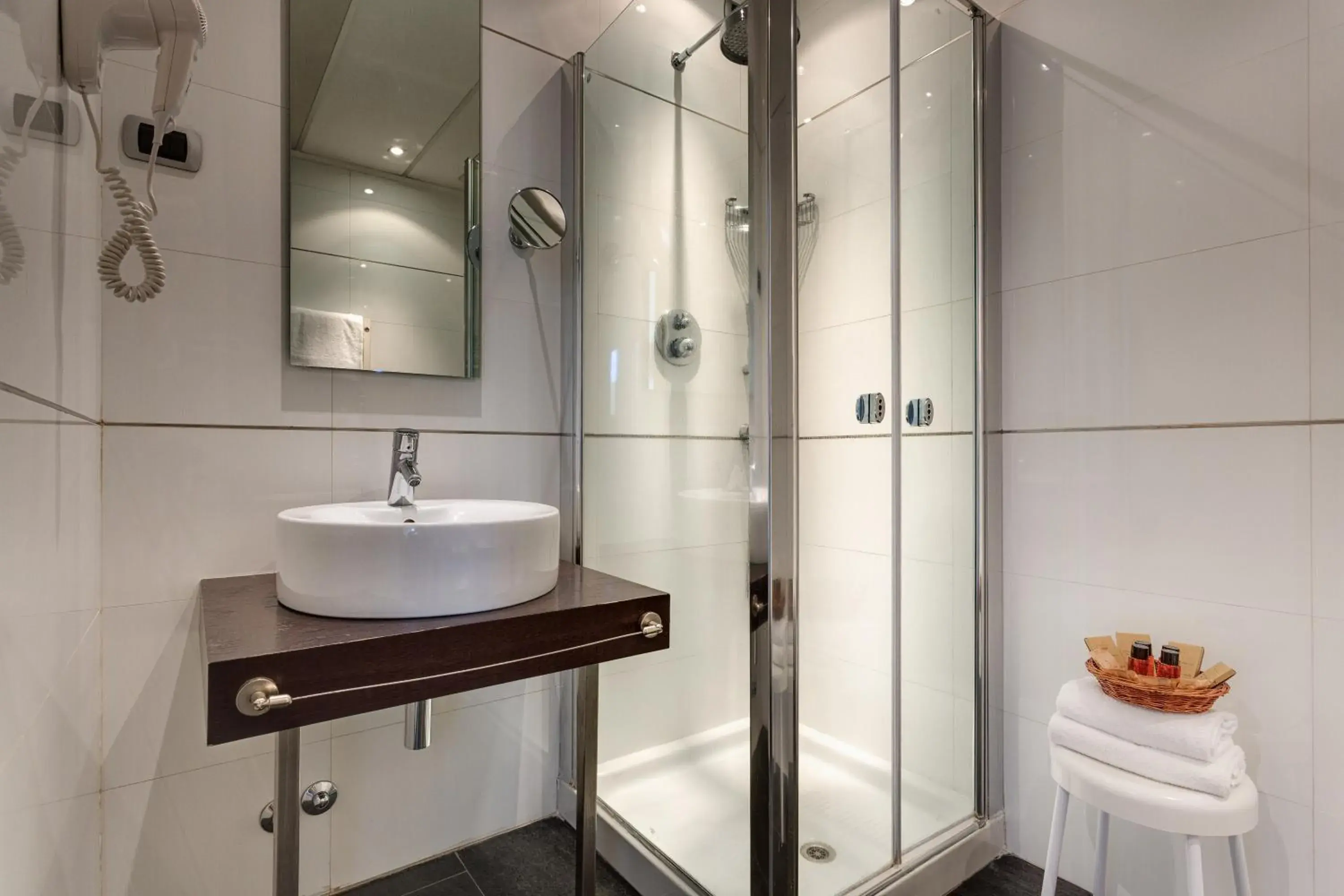 Shower, Bathroom in Best Western Hotel San Marco