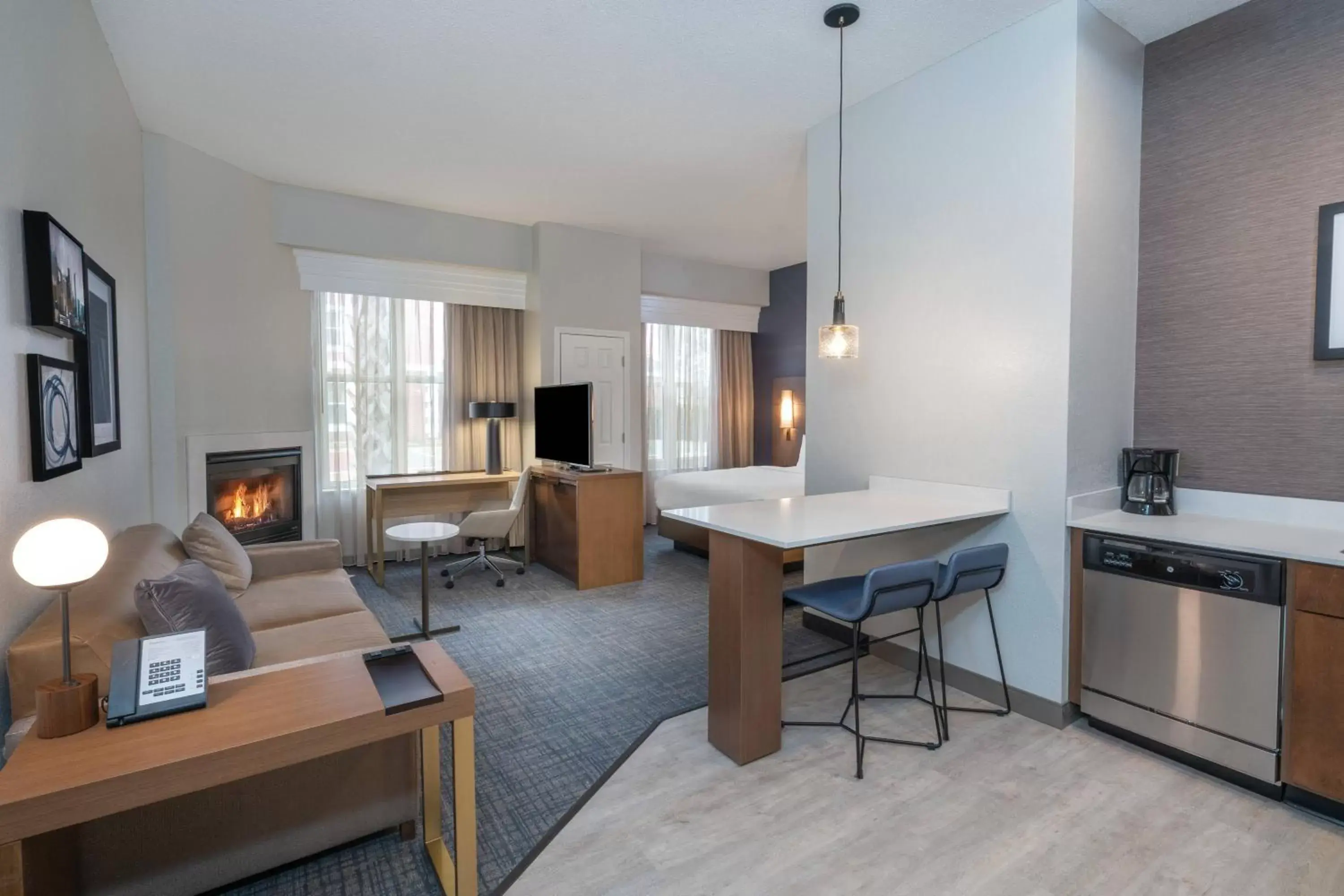 Bedroom, Seating Area in Residence Inn by Marriott Charleston Airport