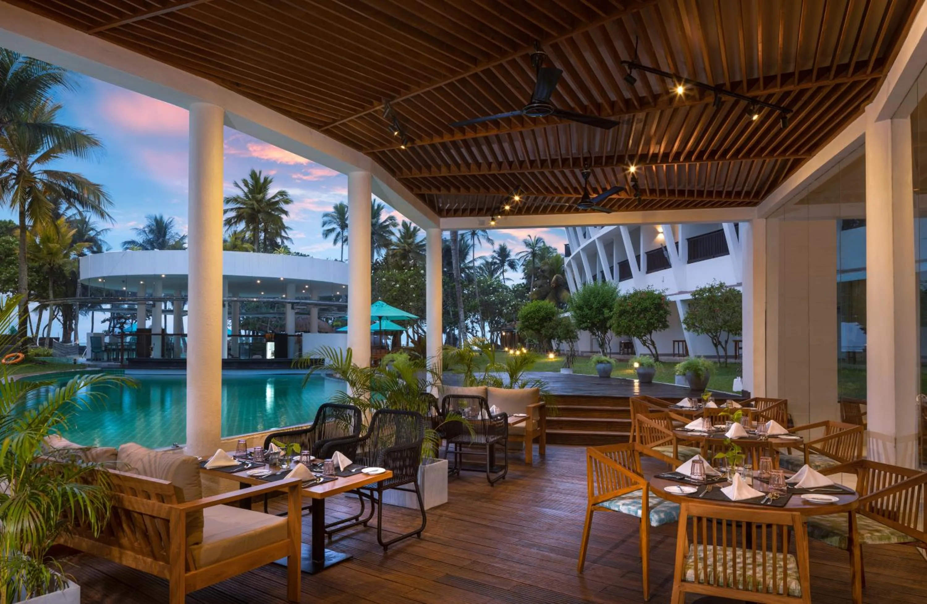 Restaurant/places to eat in Occidental Eden Beruwala