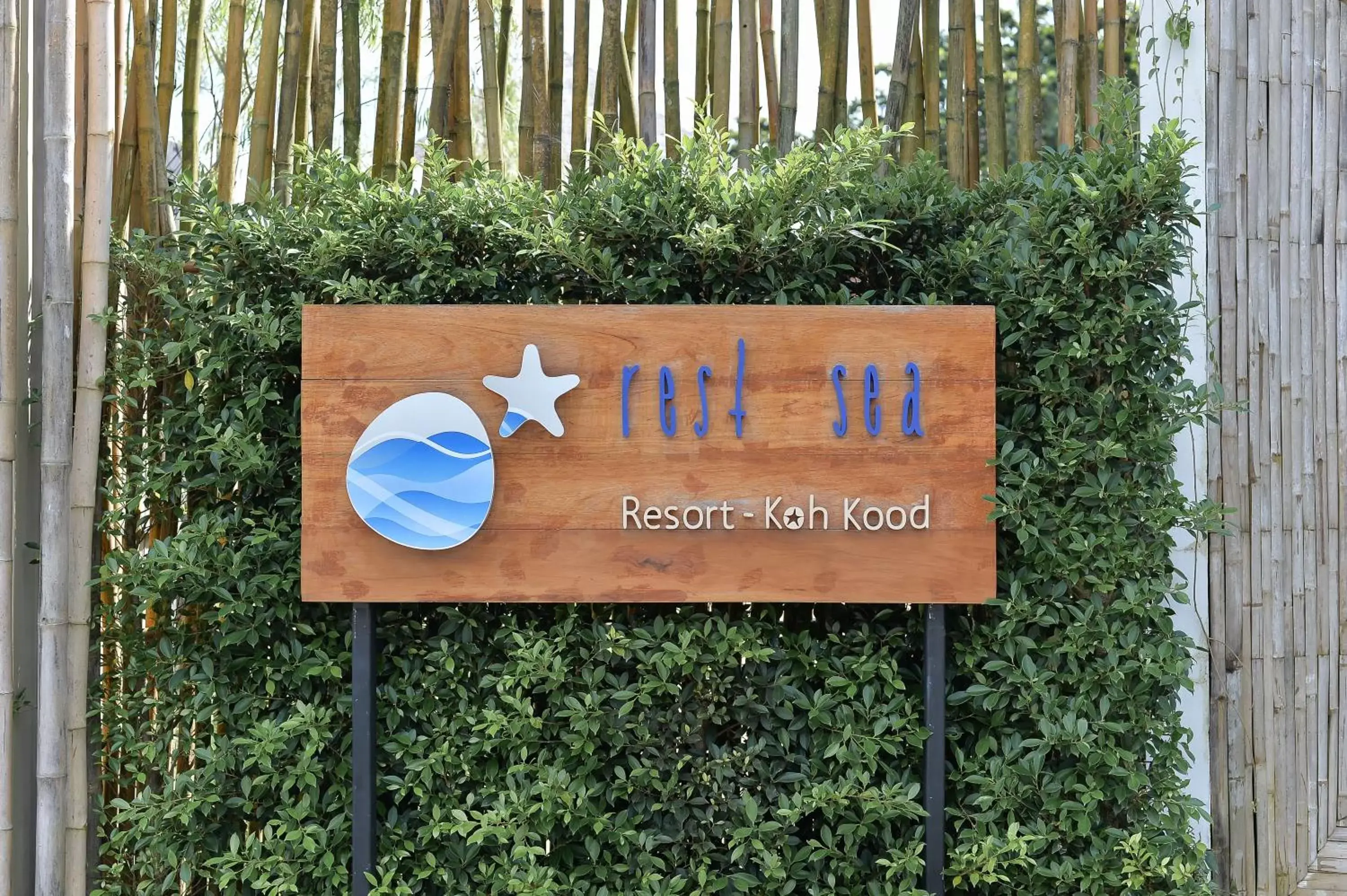 Logo/Certificate/Sign in Rest Sea Resort Koh Kood