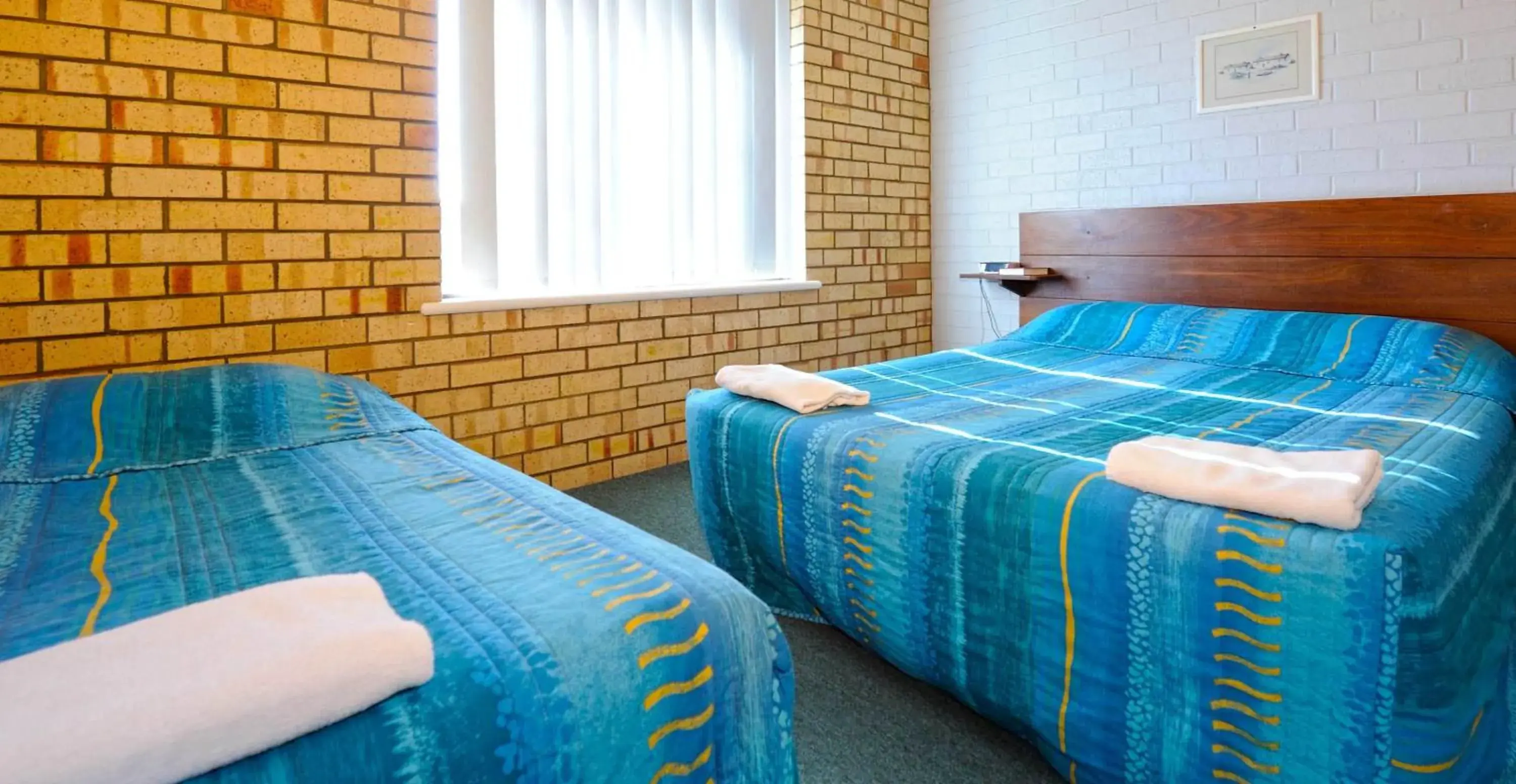 Day, Bed in Abrolhos Reef Lodge