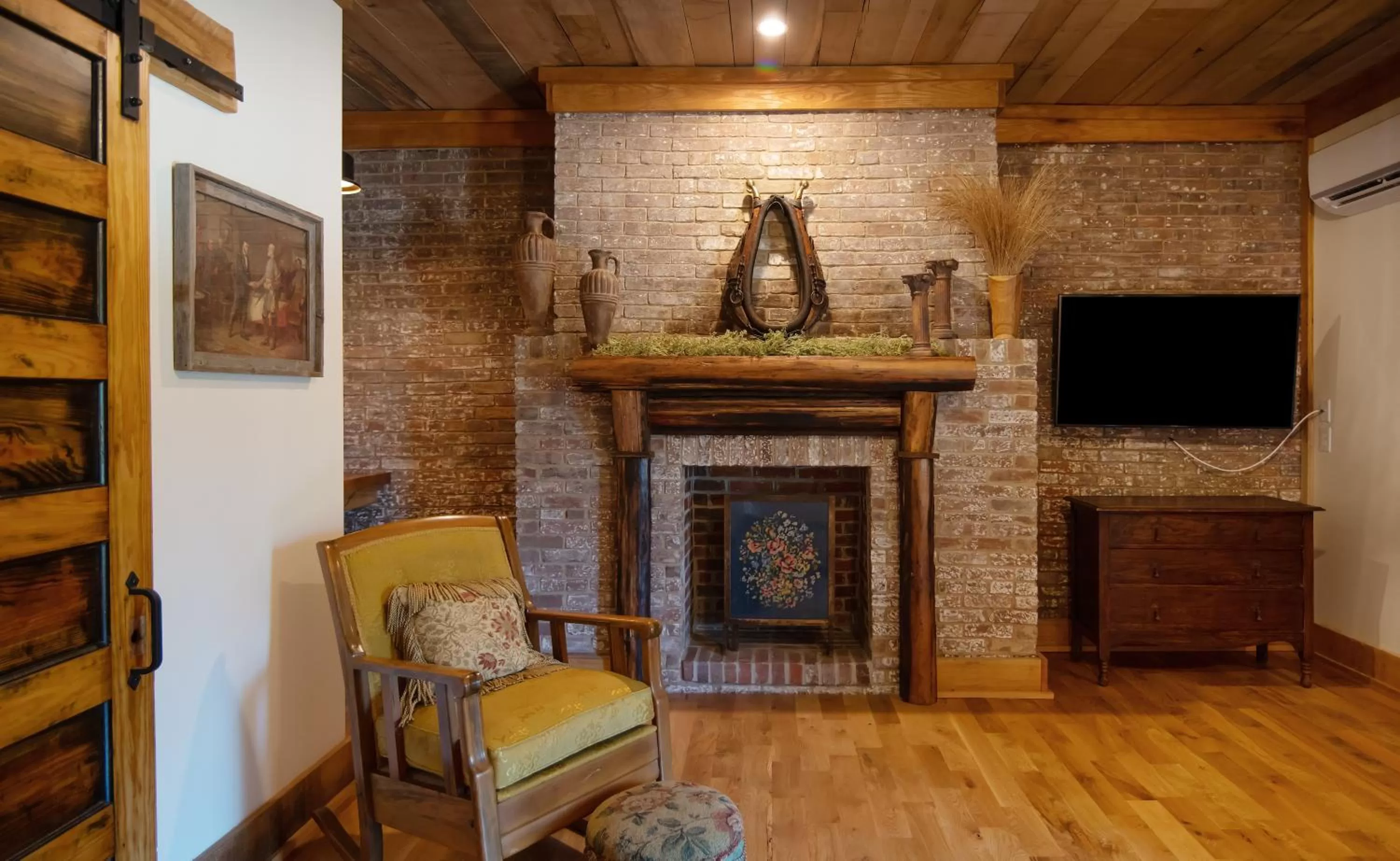 Deluxe King Room in Belle Air Mansion and Inn