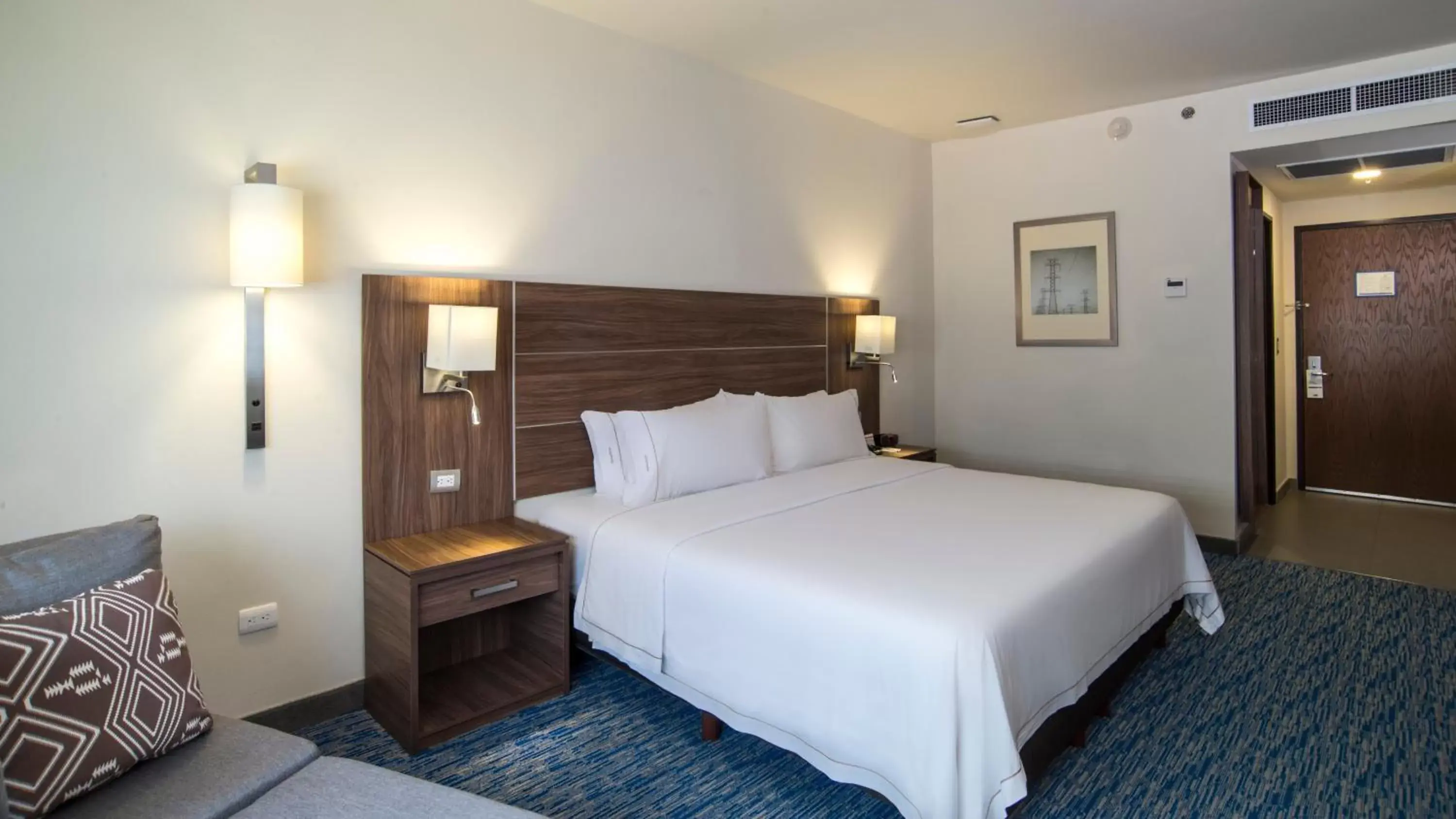 Photo of the whole room, Bed in Holiday Inn Express & Suites - Ciudad Obregon, an IHG Hotel