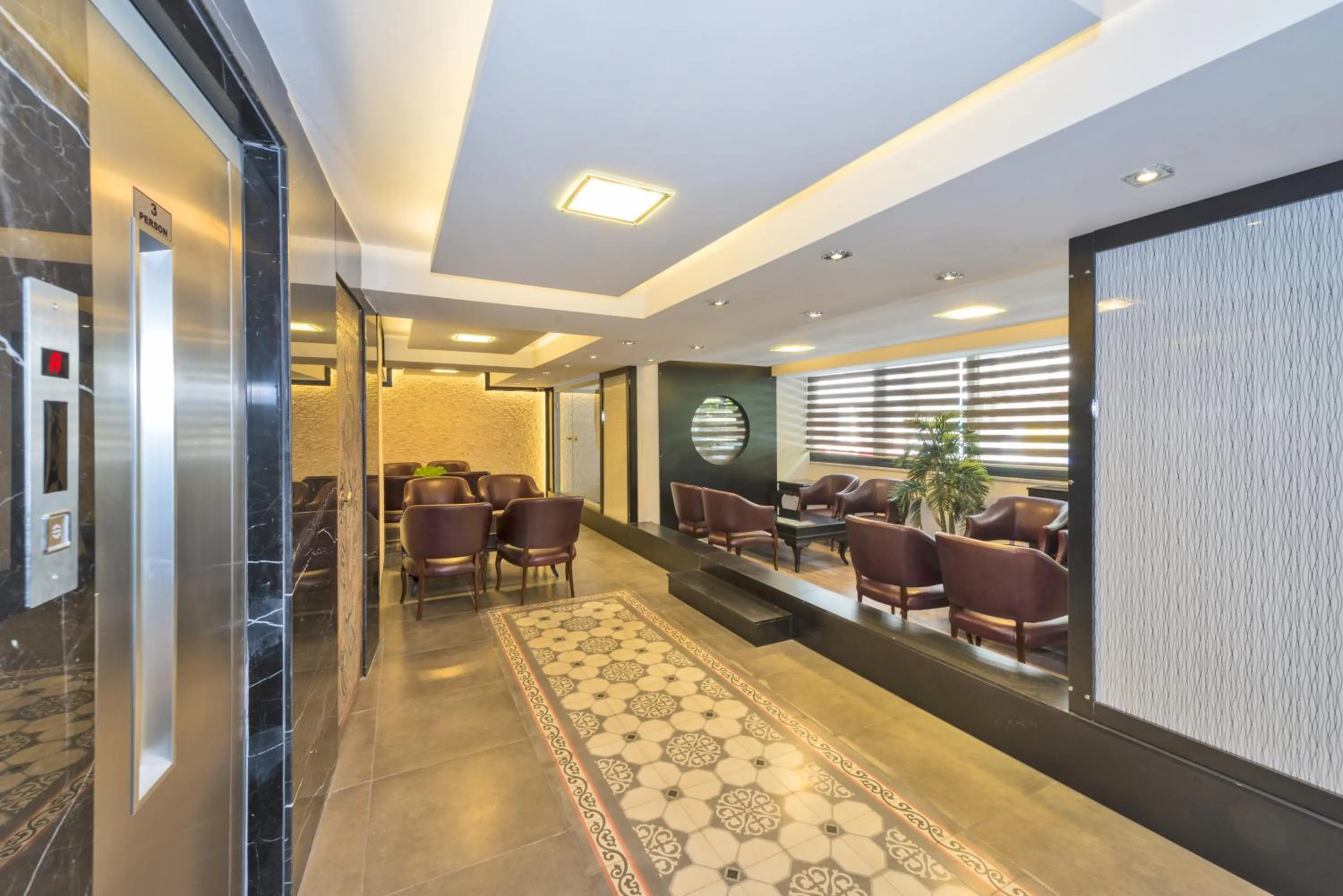 Lobby or reception in Erbazlar Hotel