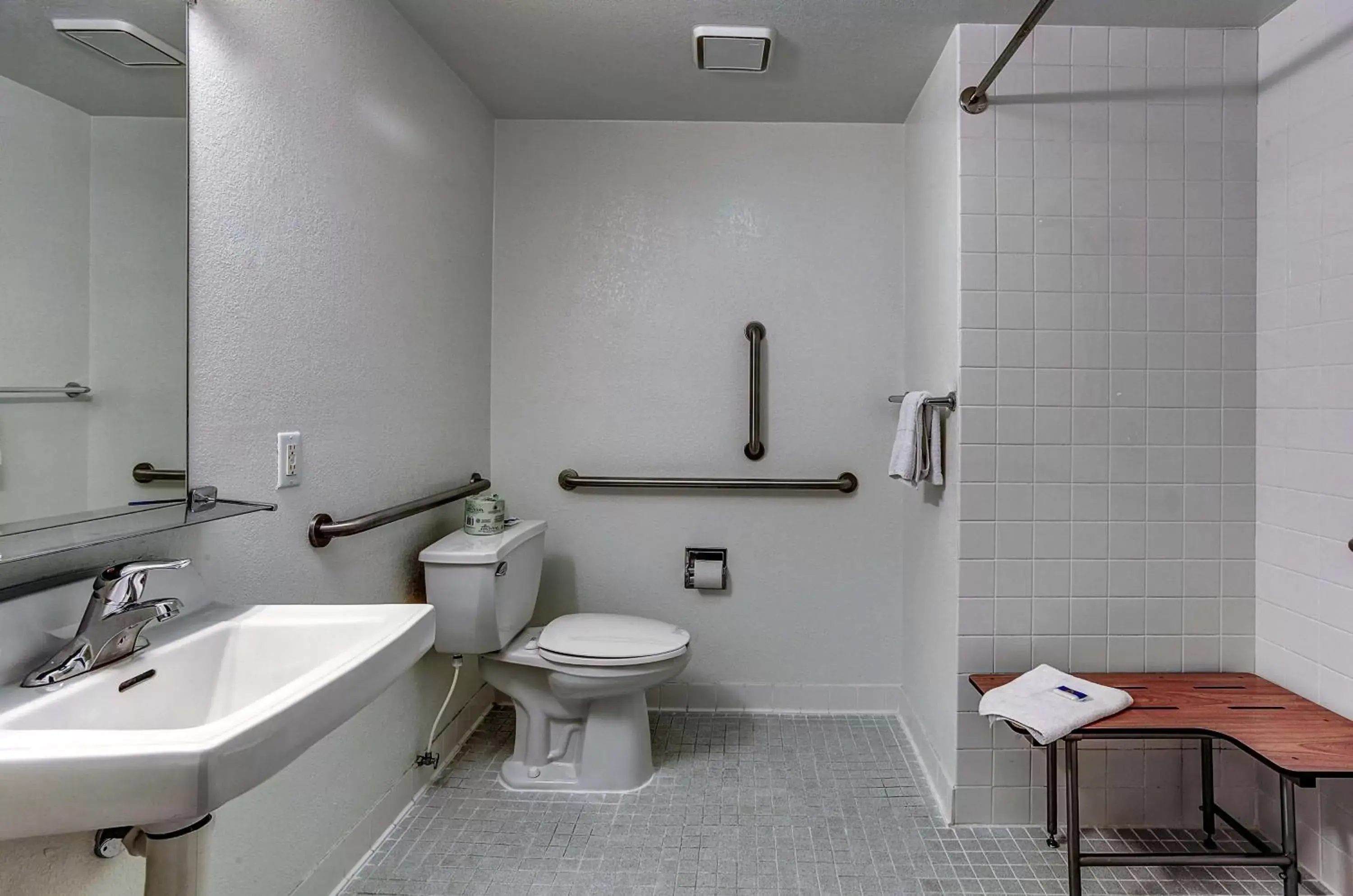 Bathroom in Motel 6-Coos Bay, OR