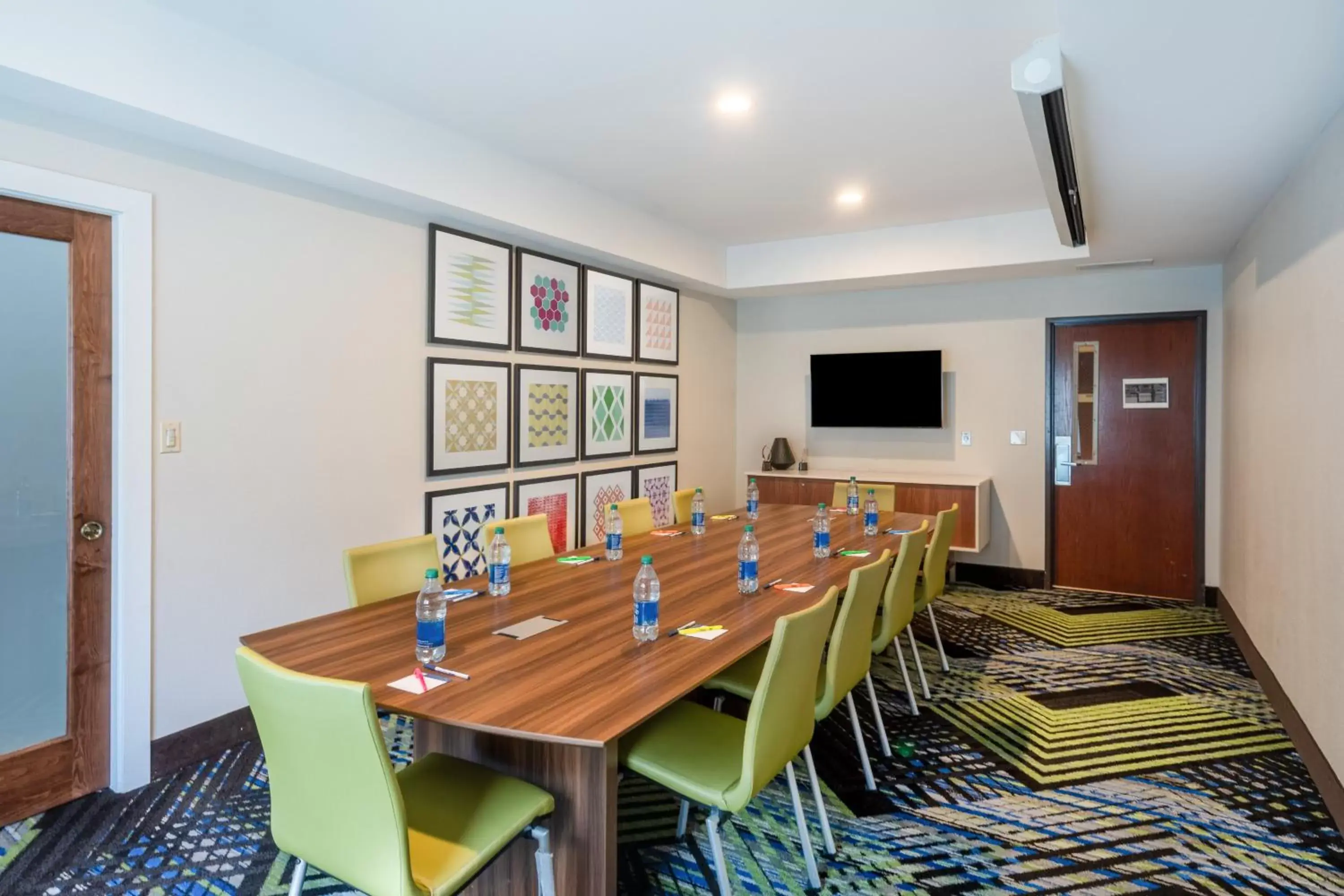 Meeting/conference room, Dining Area in Holiday Inn Express & Suites Tell City, an IHG Hotel