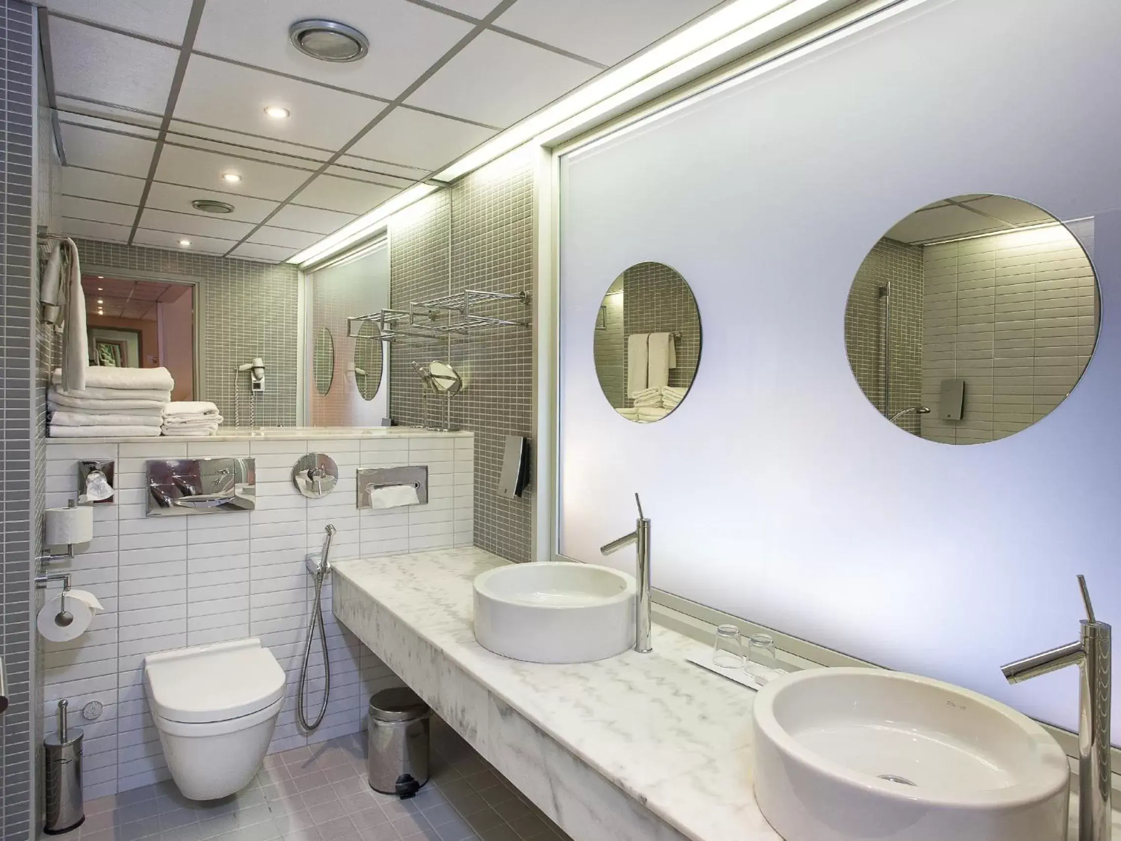 Shower, Bathroom in Tallink Spa & Conference Hotel