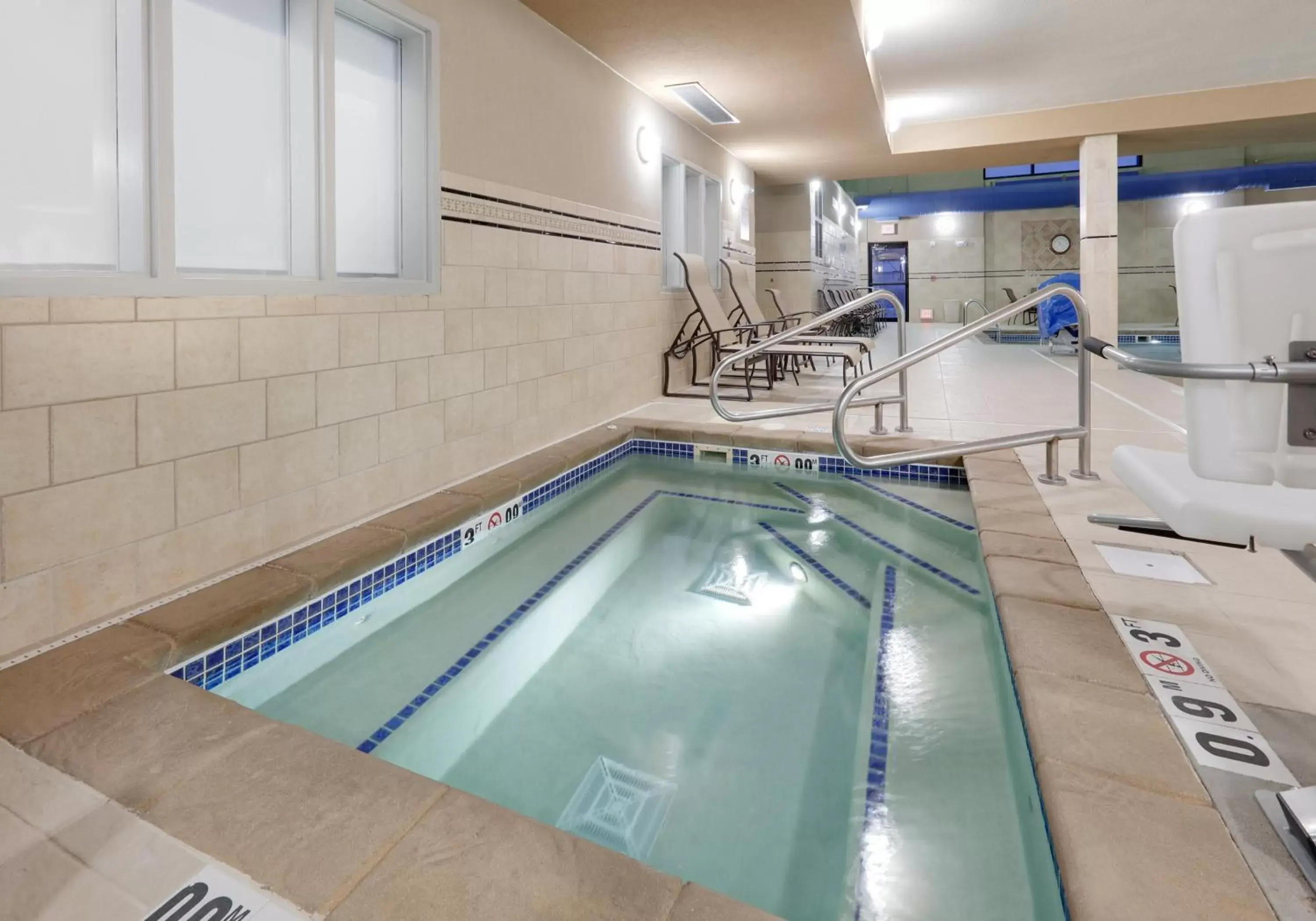 Swimming Pool in Holiday Inn Express & Suites Mitchell, an IHG Hotel