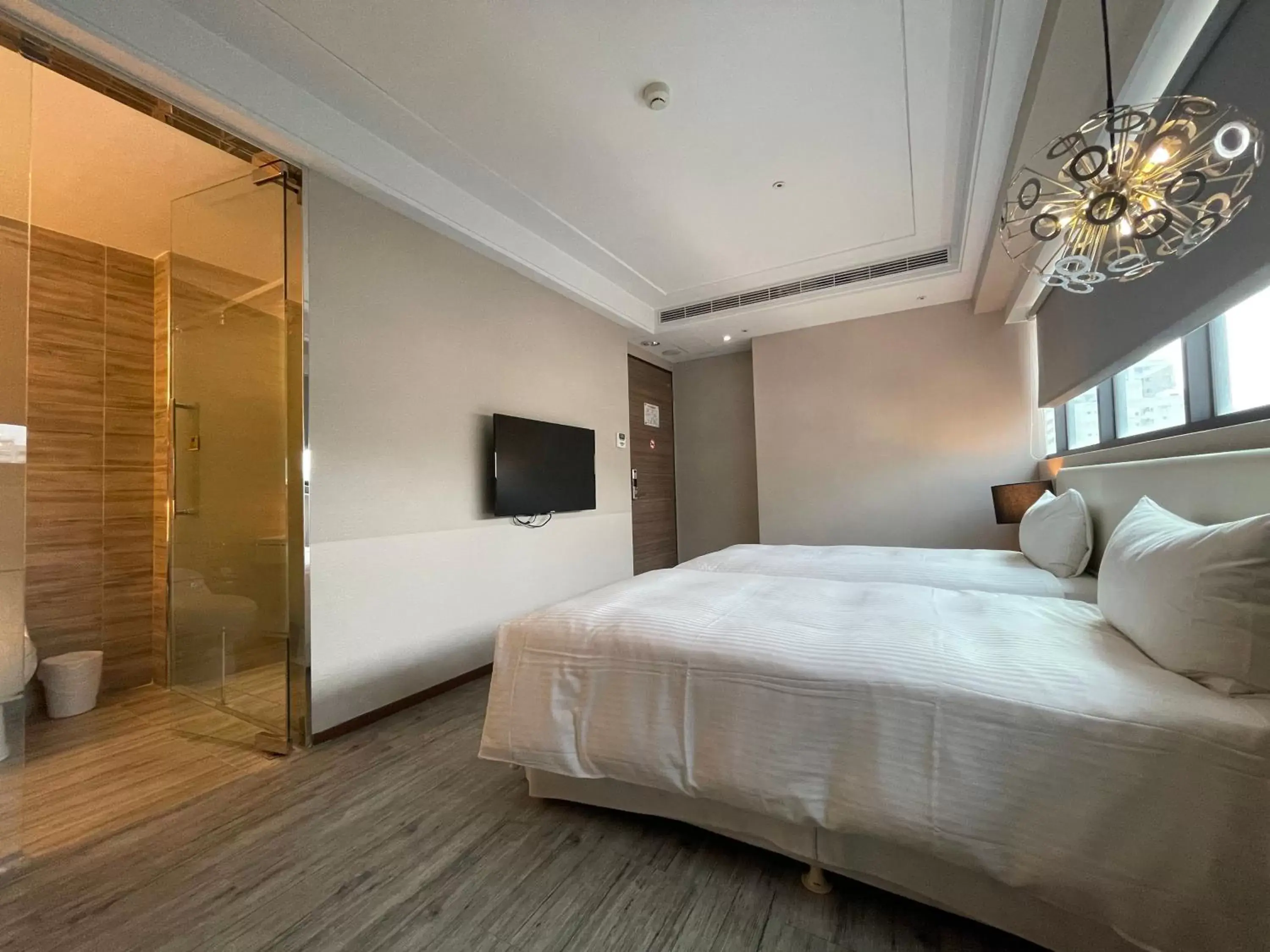 Bed in Royal Fine Hotel Bed in Royal Fine Hotel