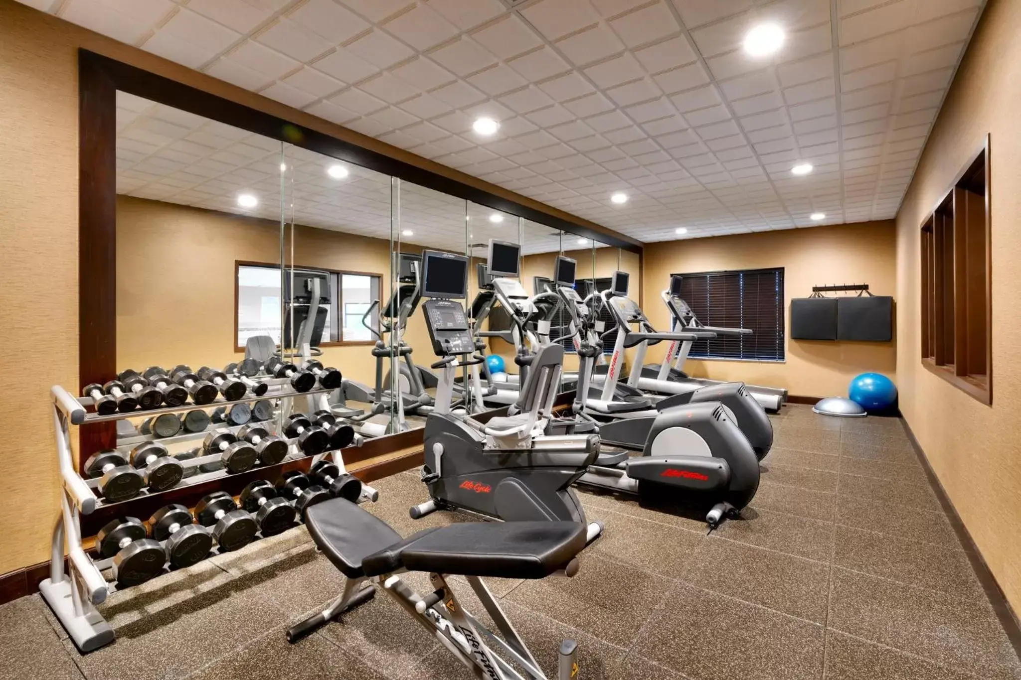 Fitness centre/facilities, Fitness Center/Facilities in Holiday Inn Express Hotel & Suites Butte, an IHG Hotel