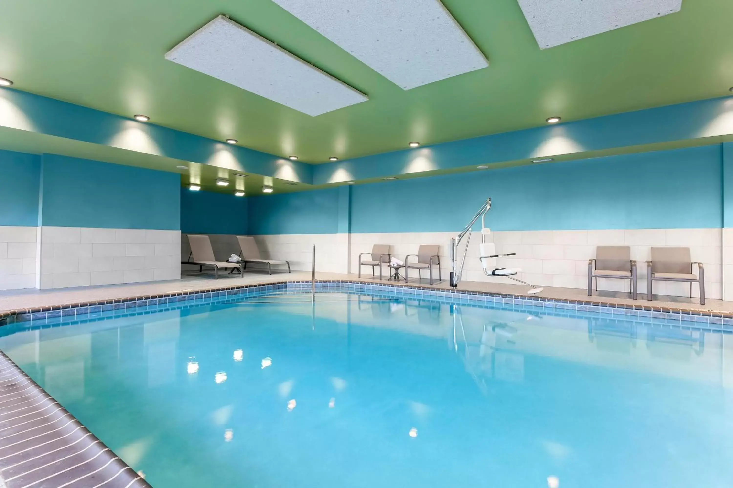 Swimming Pool in Holiday Inn Express & Suites Chicago O'Hare Airport, an IHG Hotel