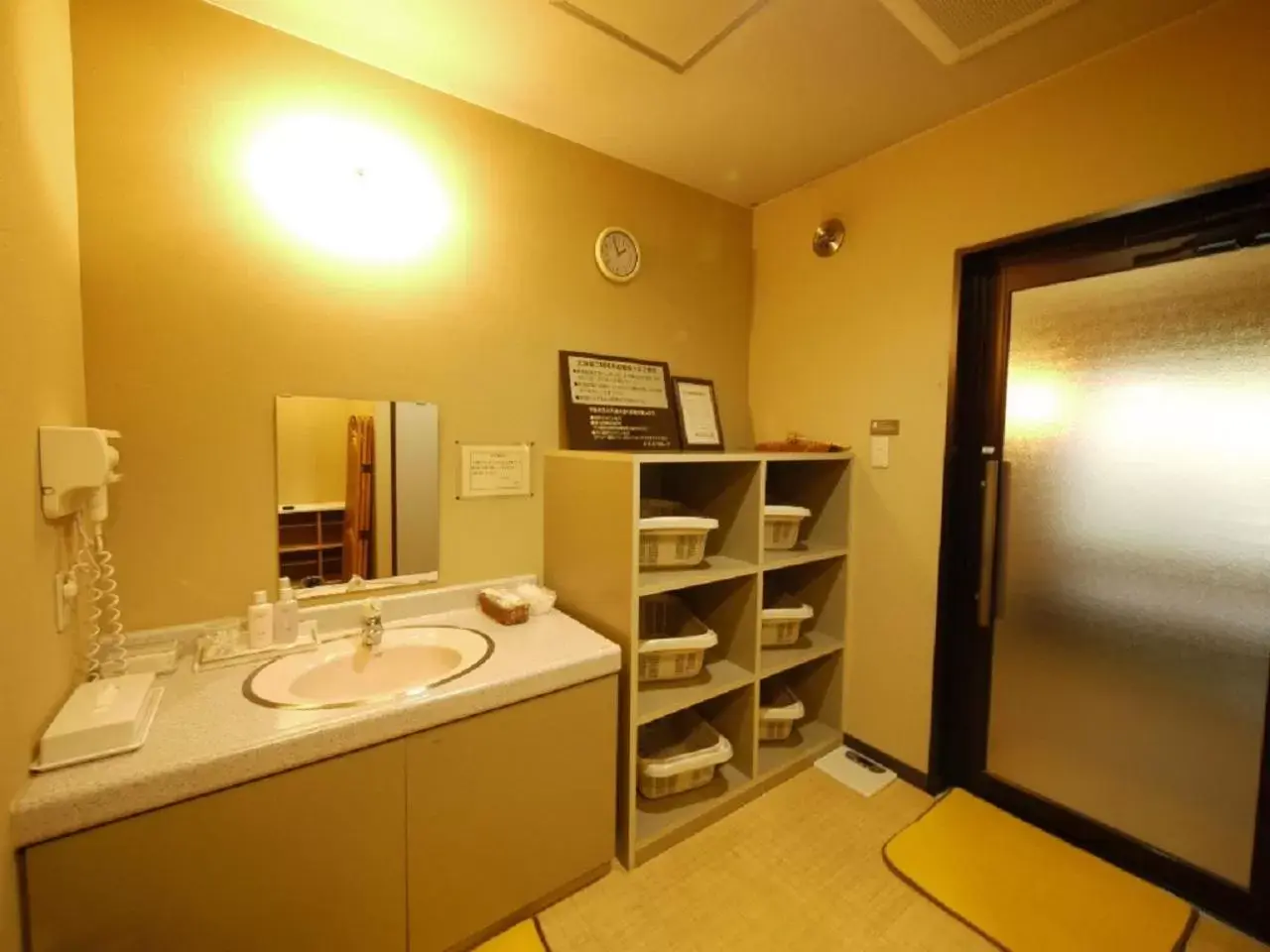 Public Bath, Bathroom in Hotel Route-Inn Court Minami Matsumoto