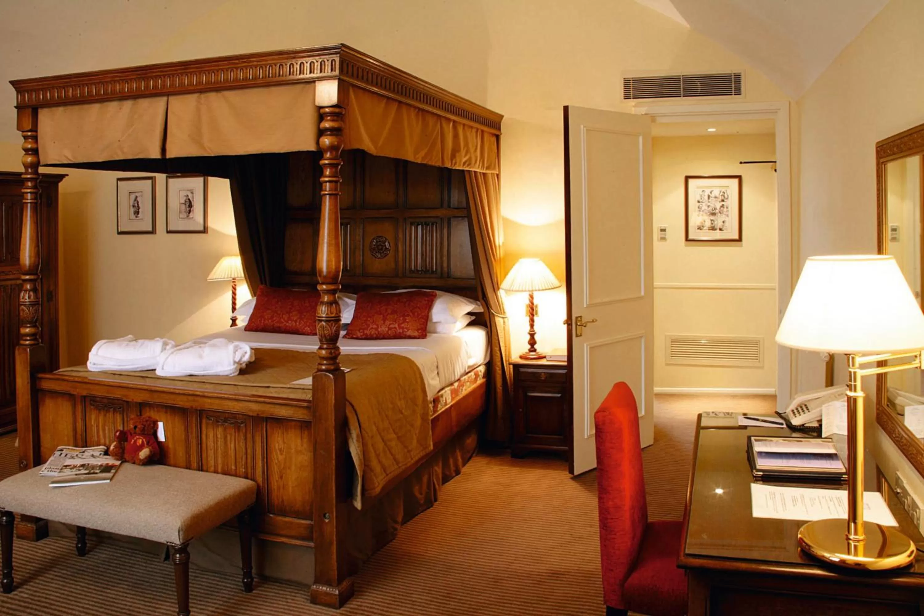 Bedroom, Bed in Macdonald Alveston Manor Hotel & Spa