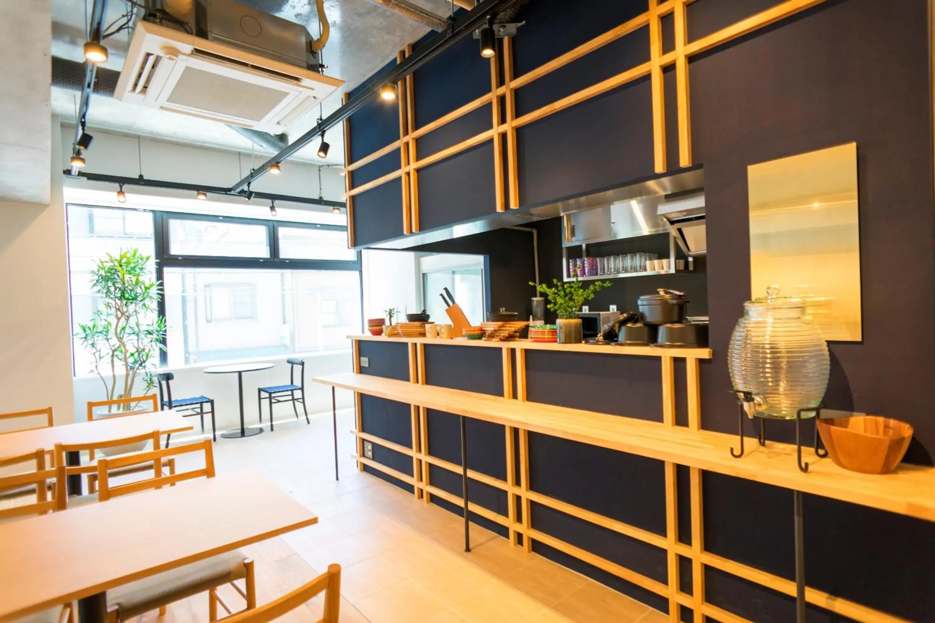 Lounge or bar, Kitchen/Kitchenette in IMANO TOKYO GINZA HOSTEL