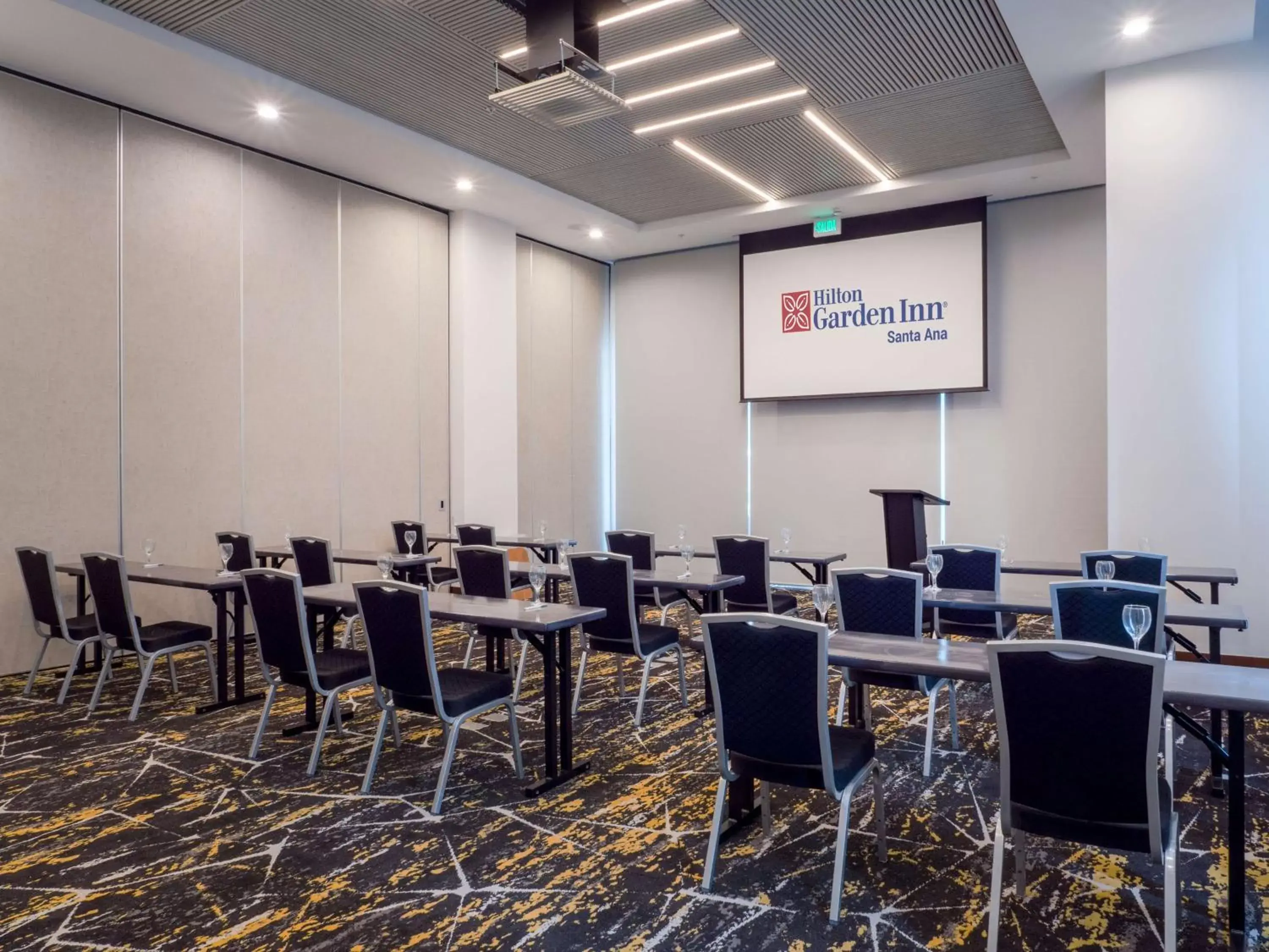 Meeting/conference room in Hilton Garden Inn Santa Ana, San Jose