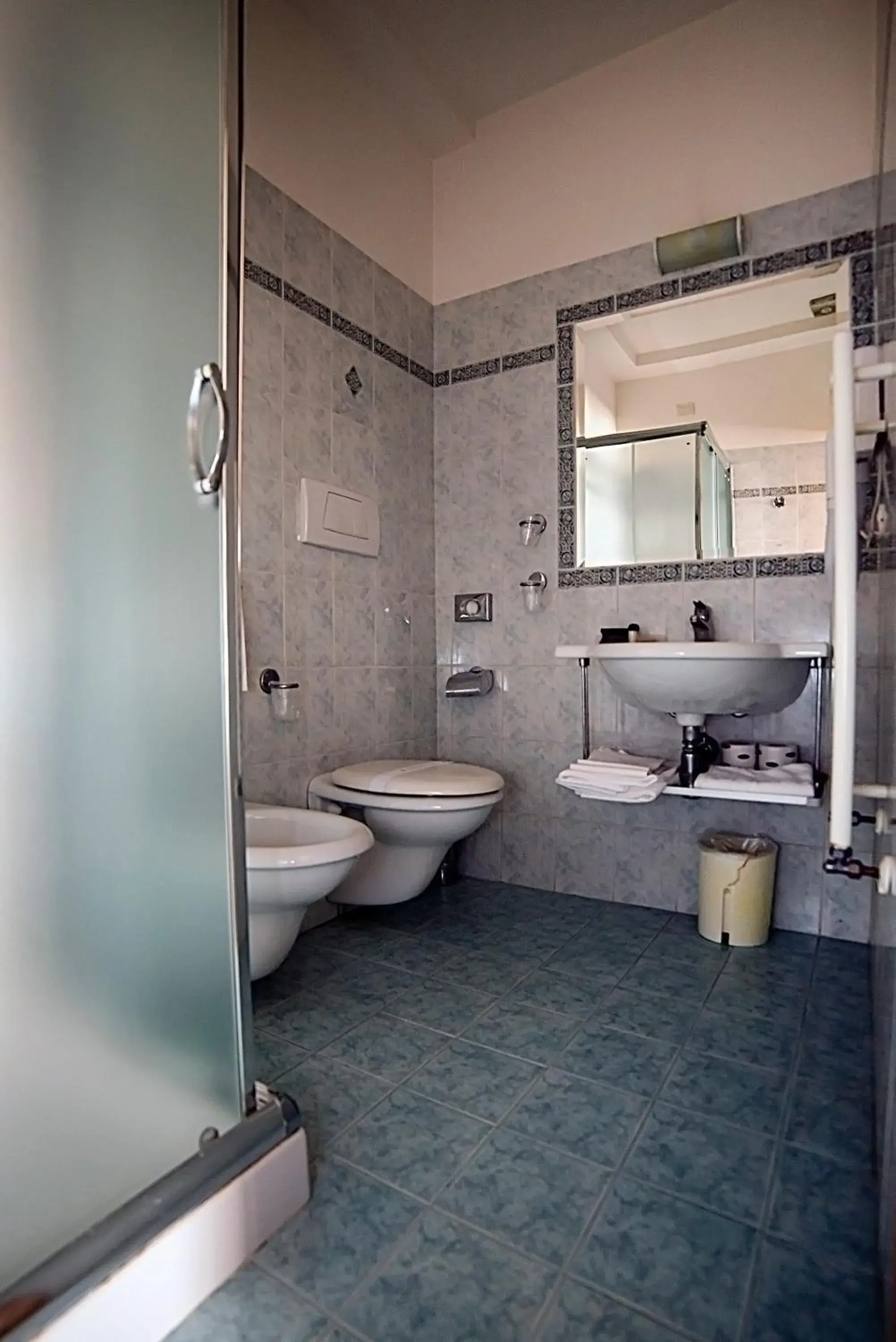 Bathroom in Hotel Filippeschi