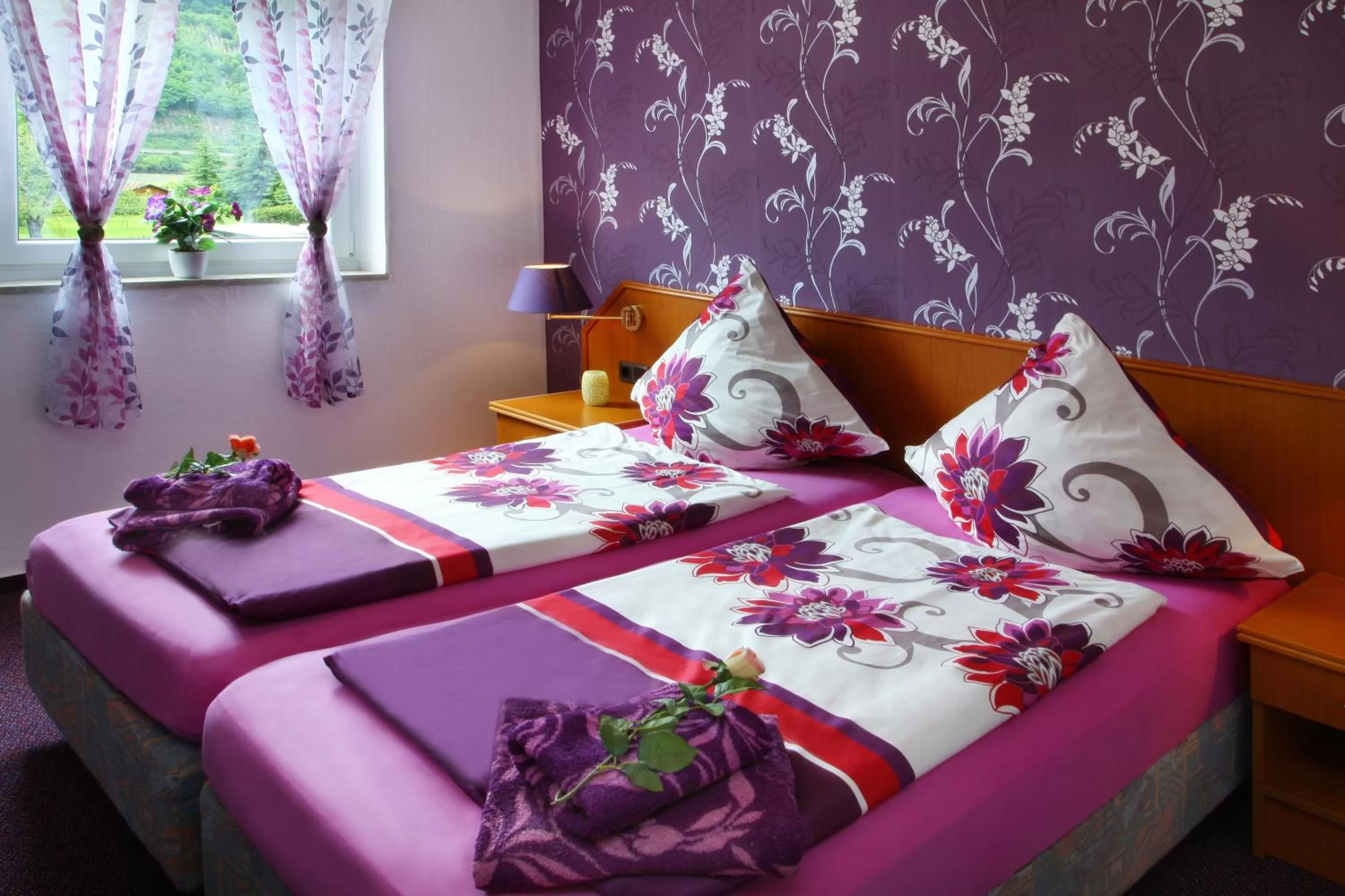 Bed in Hotel im Rheintal