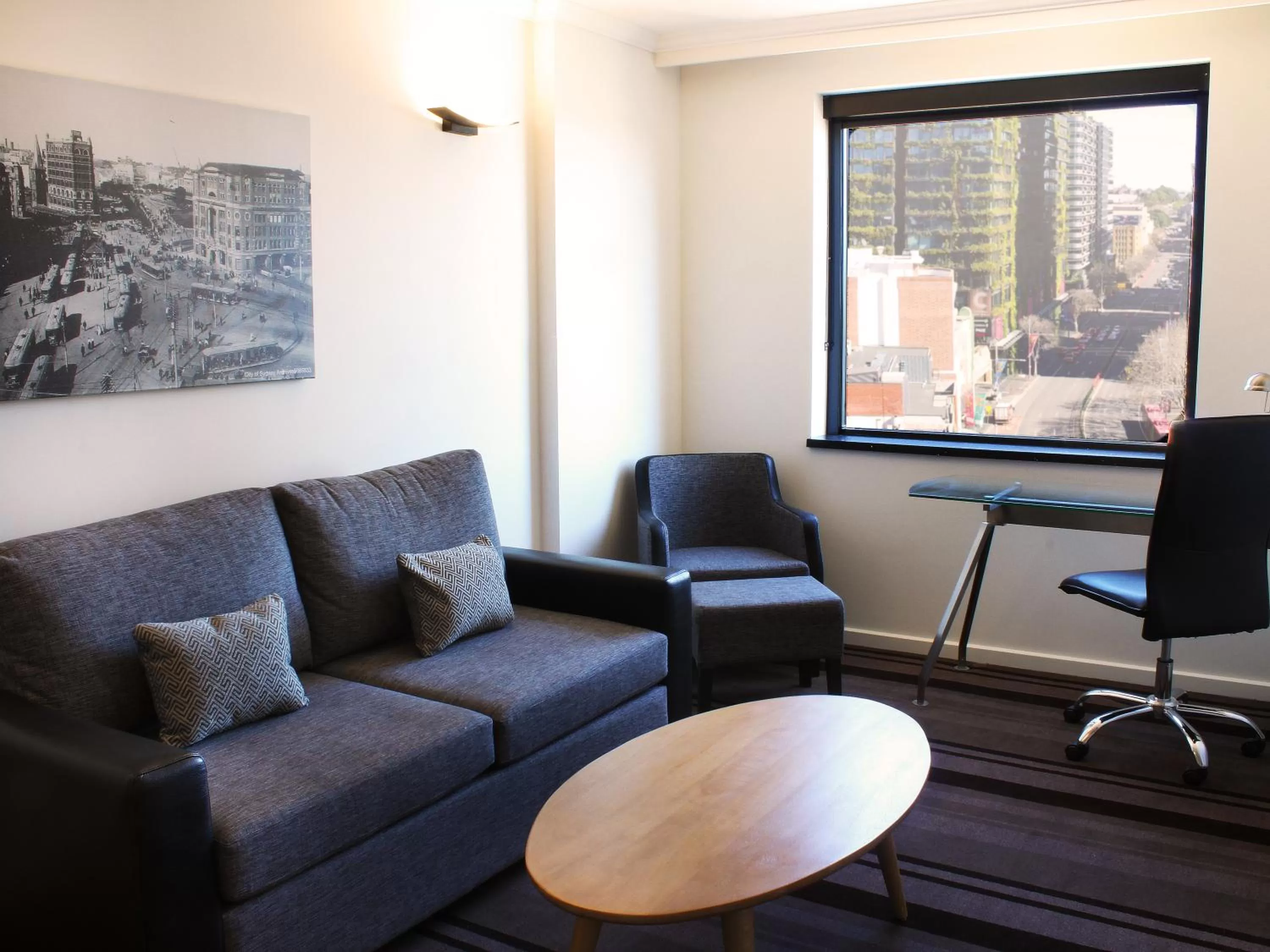 Living room in Mercure Sydney