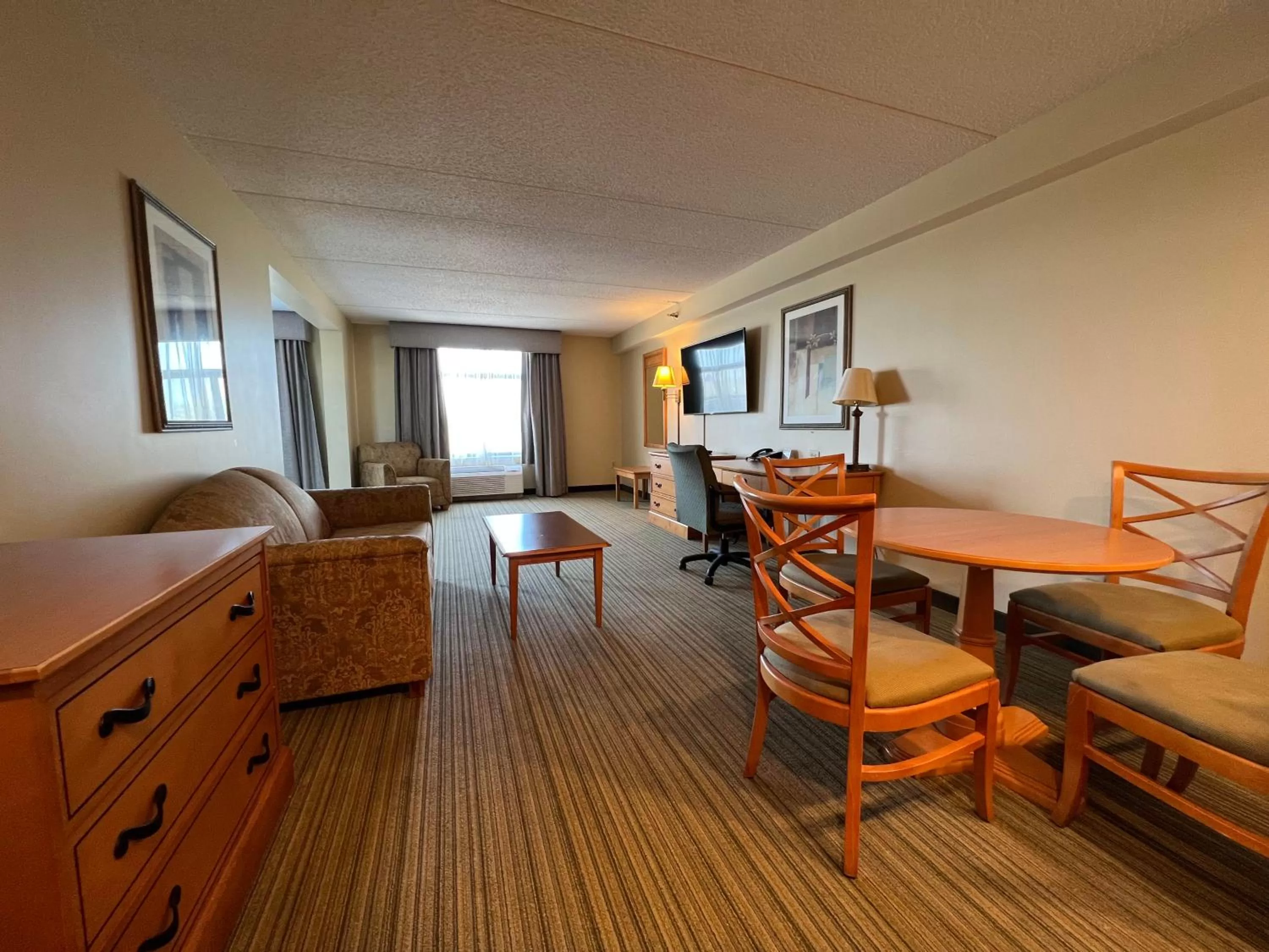 Living room in Wingate by Wyndham Coon Rapids