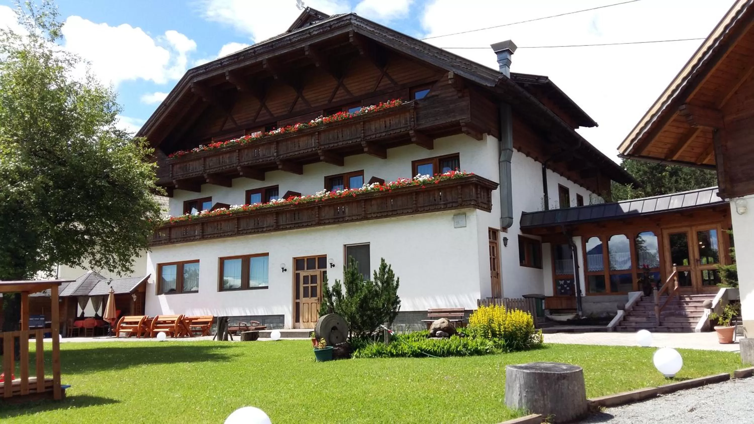 Property building in Pension Marienhof