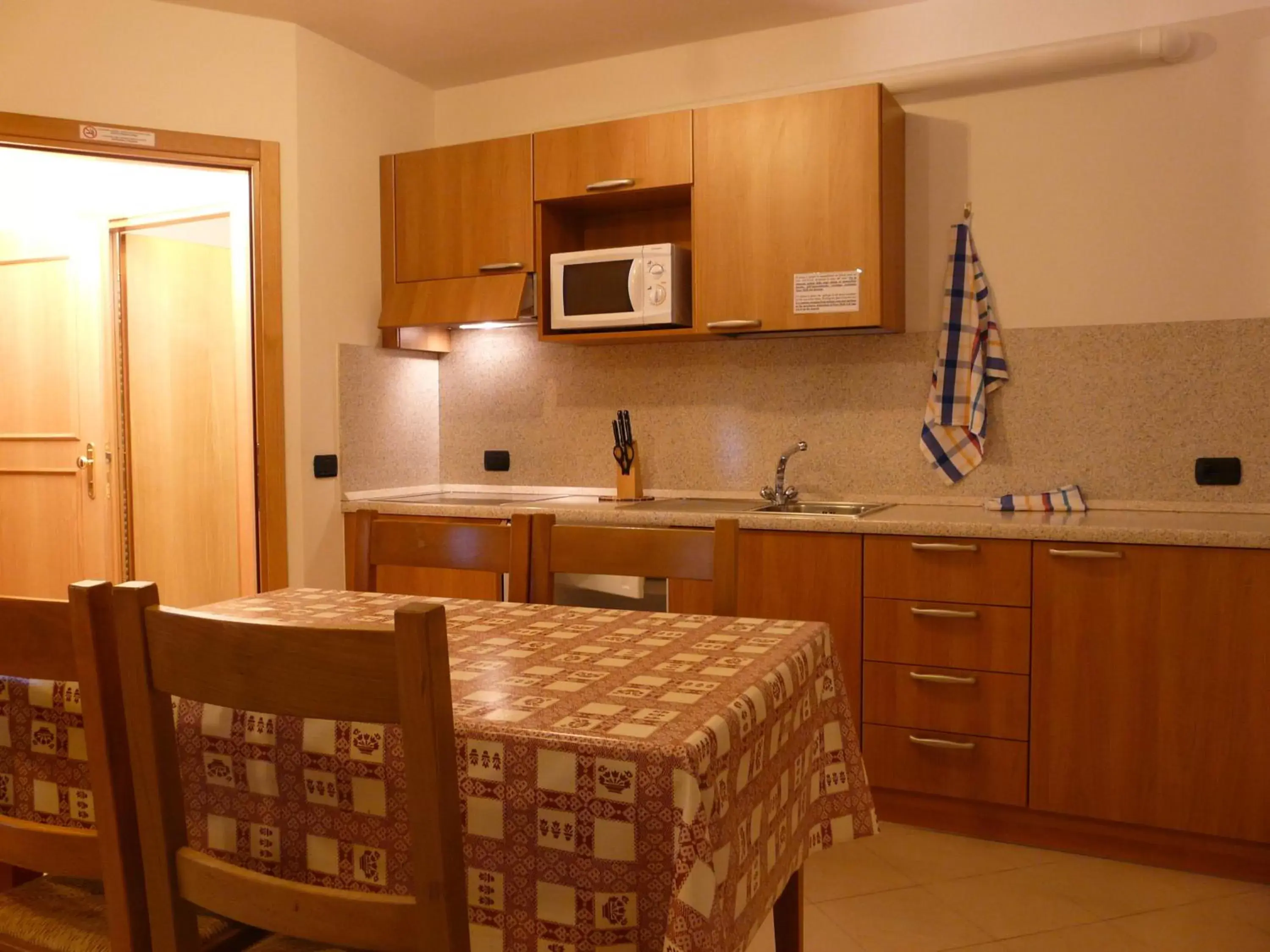 Kitchen or kitchenette, Kitchen/Kitchenette in Hotel Denny