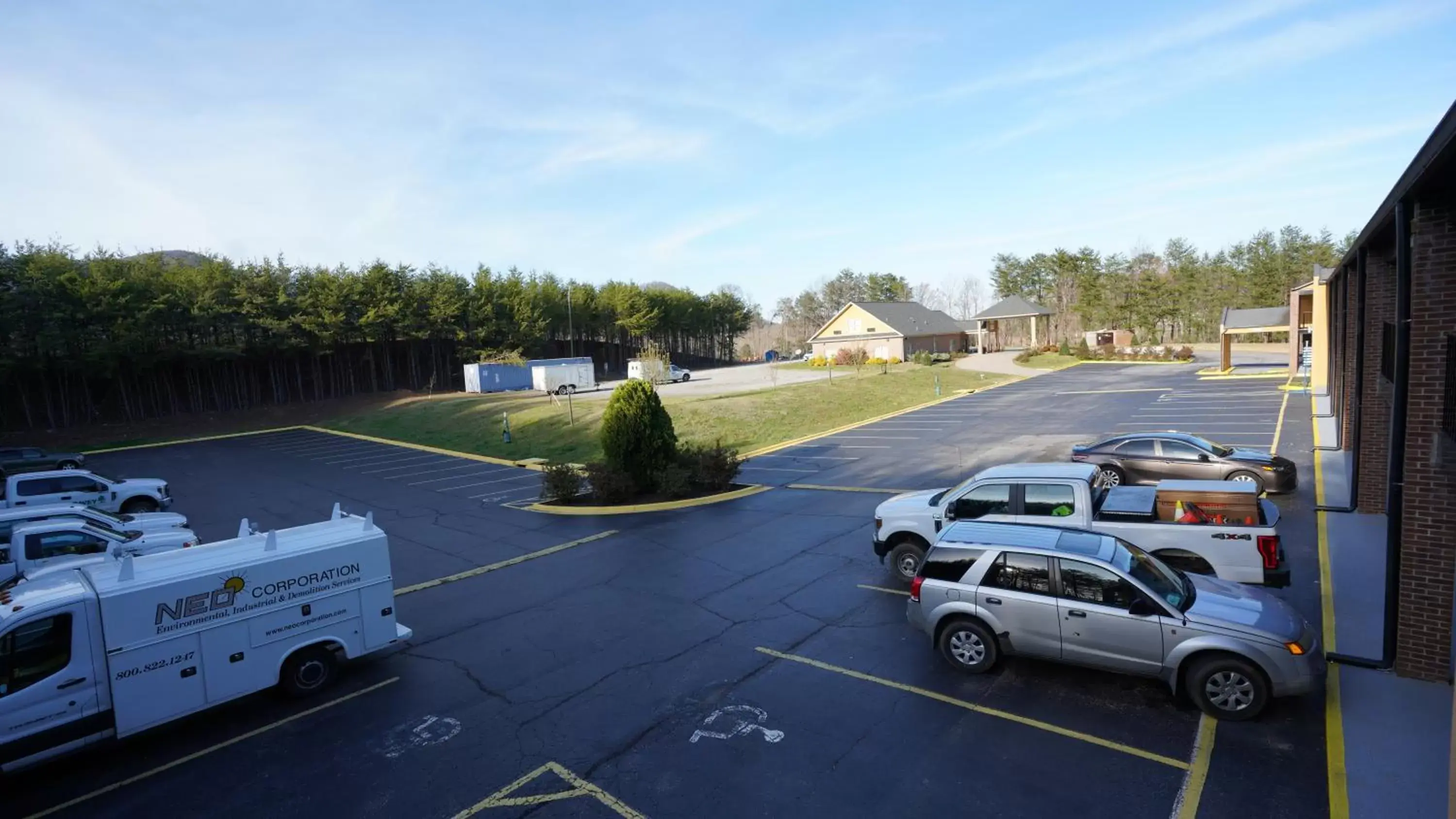 Property building in Columbus Inn and Suites