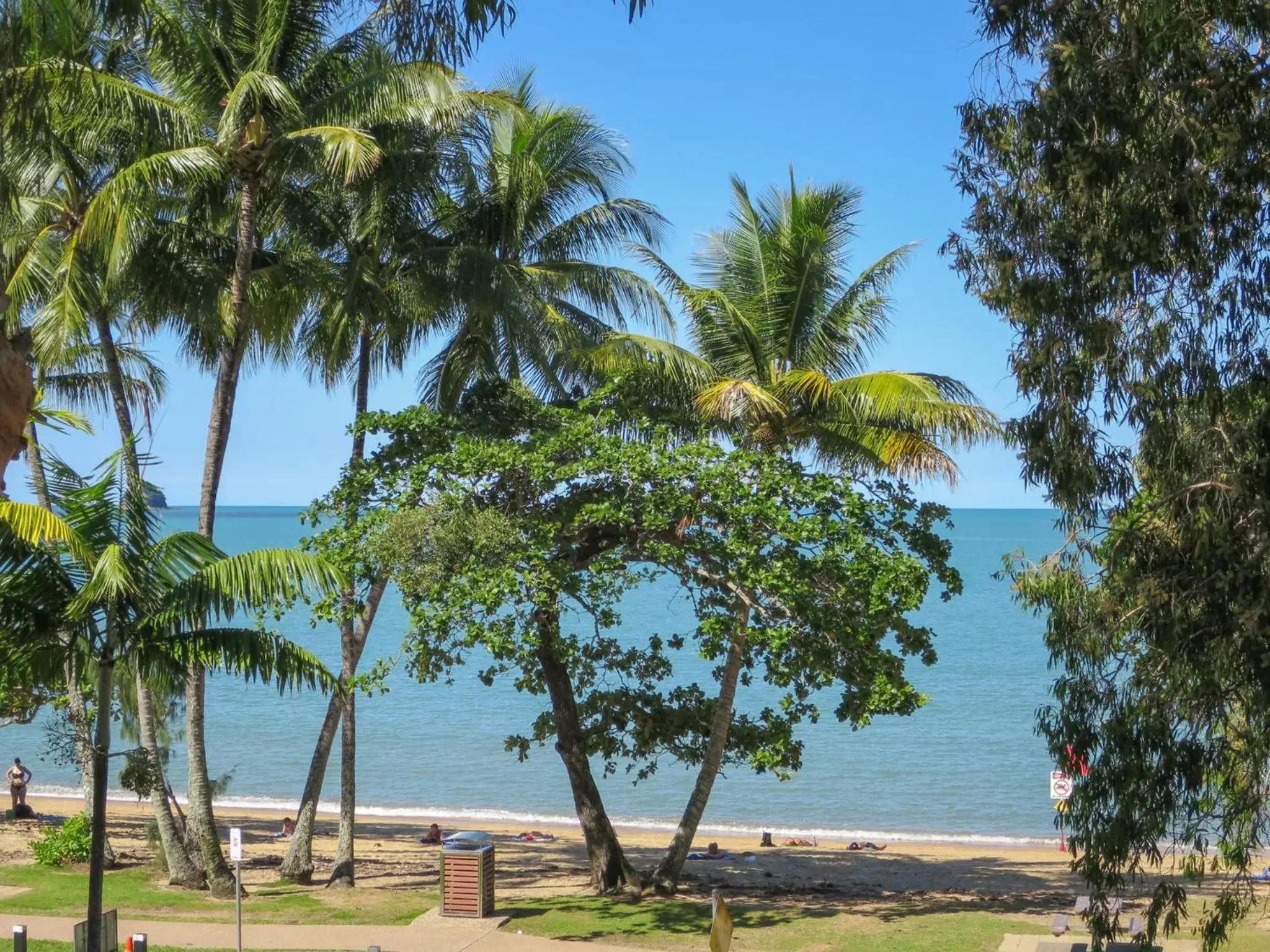 Beach in Marlin Waters Beachfront Apartments