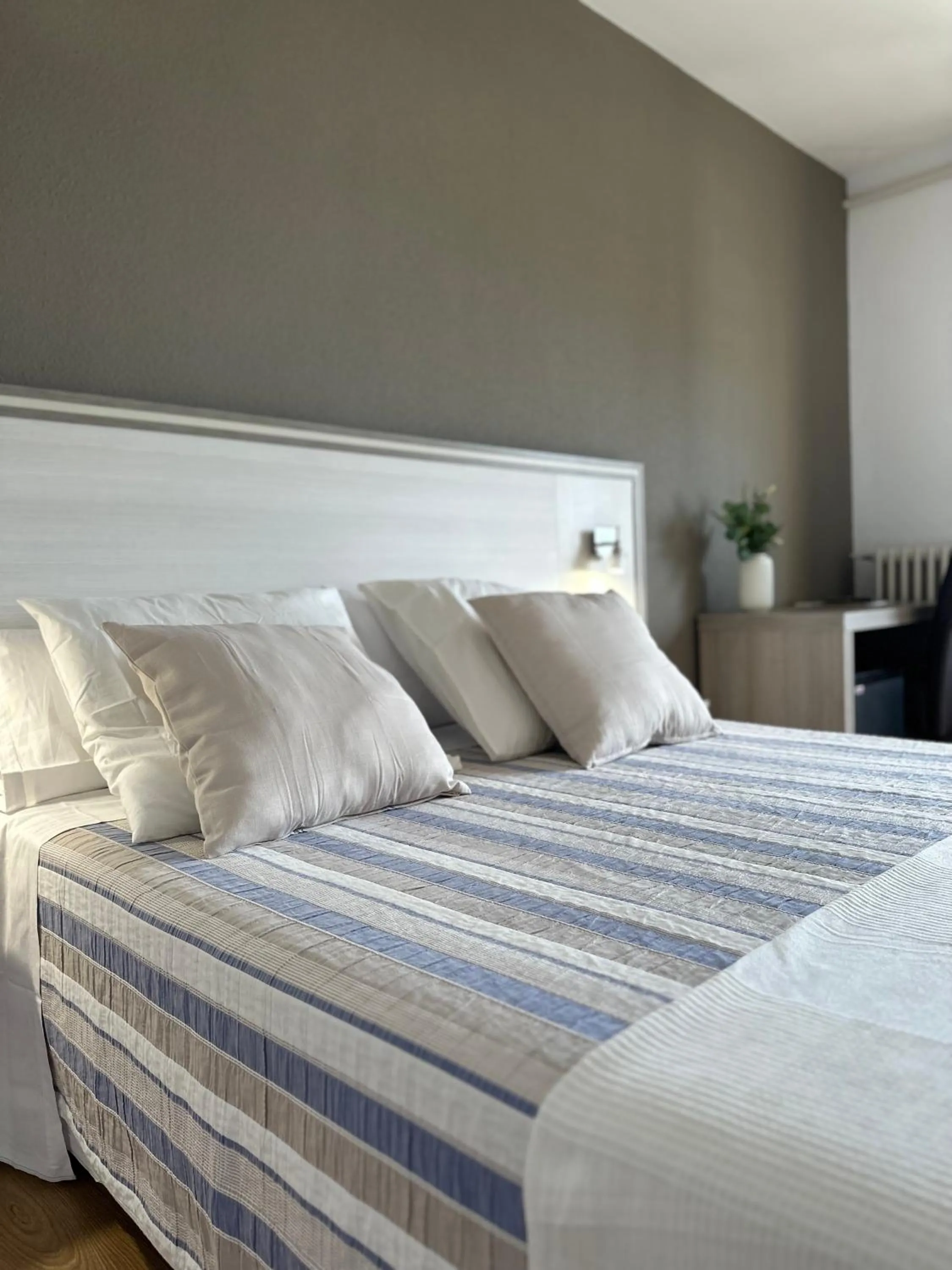 Photo of the whole room, Bed in Hotel Planas