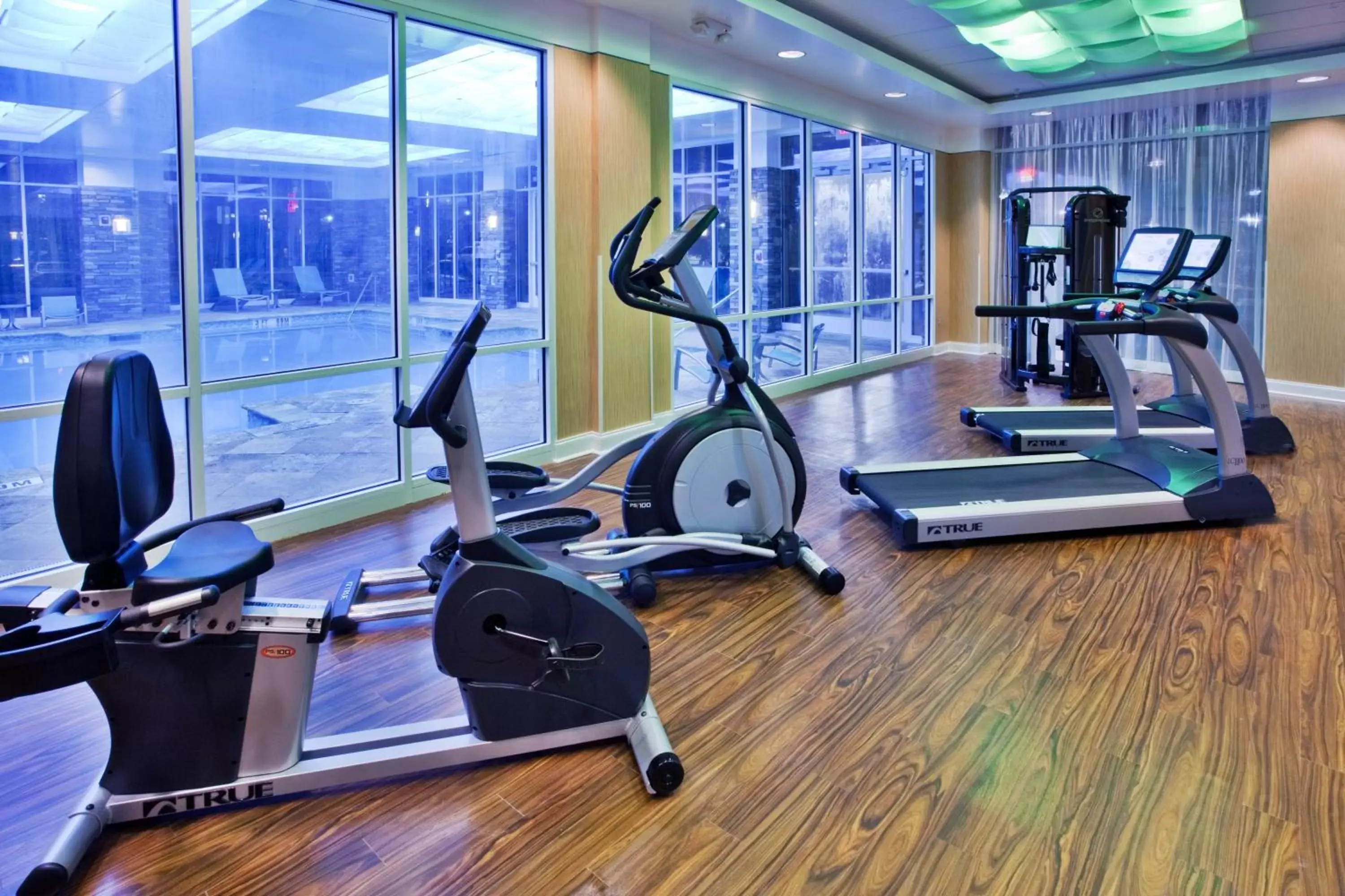Fitness centre/facilities in Holiday Inn Macon North by IHG Fitness centre/facilities in Holiday Inn Macon North by IHG