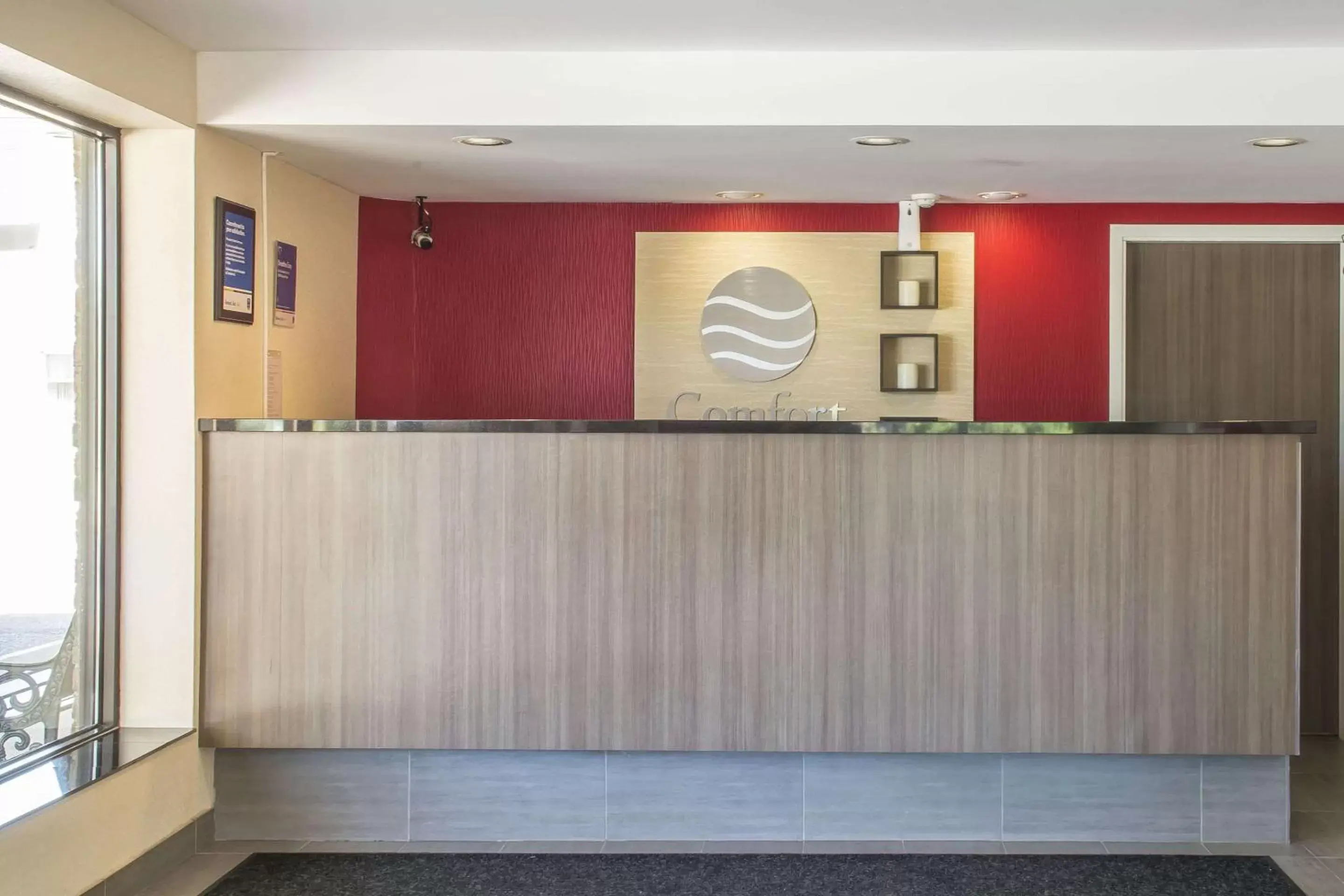 Lobby or reception, Lobby/Reception in Comfort Inn London - Ontario