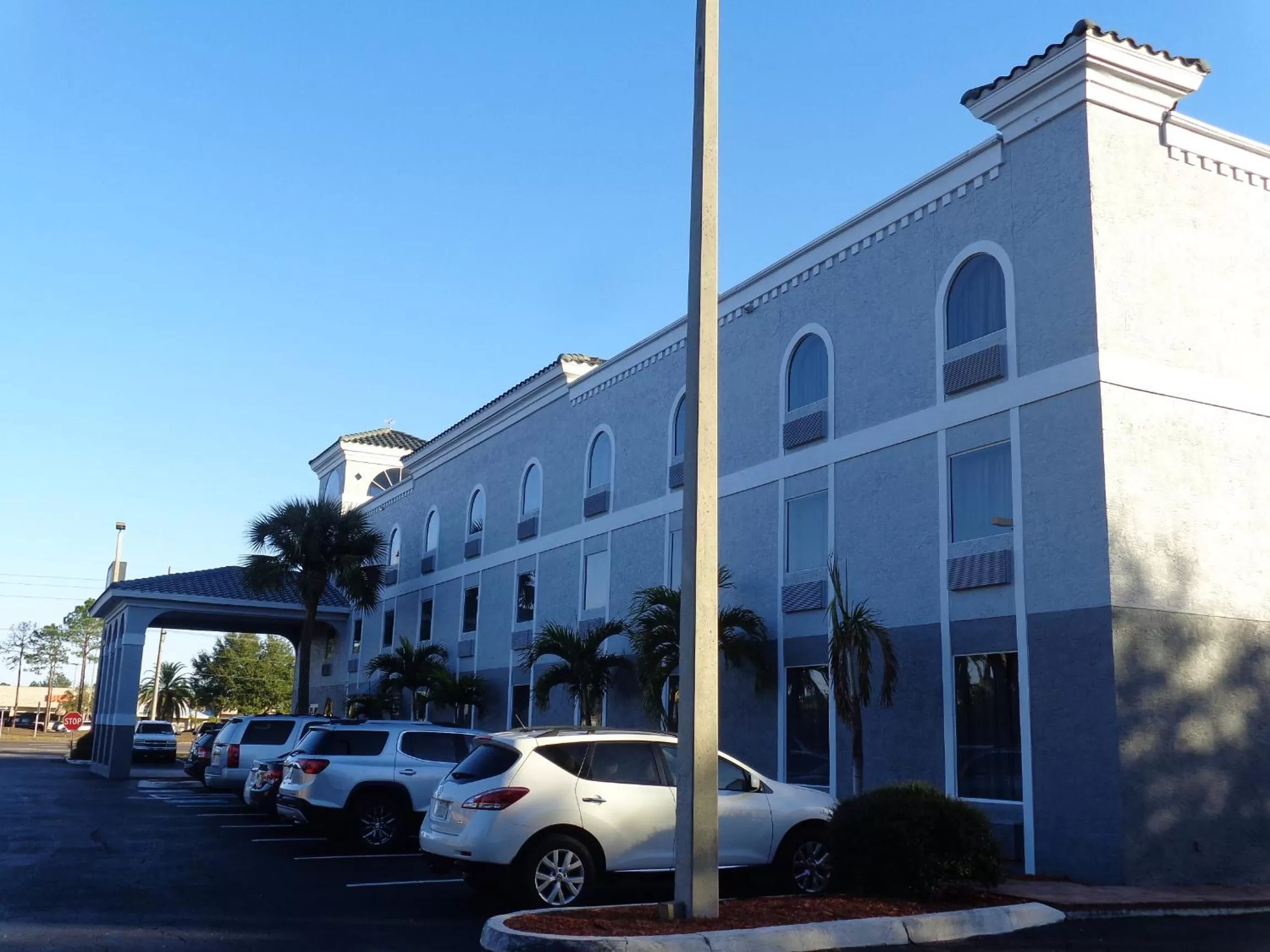 Property building in Ruskin Inn Tampa-Sun City Center