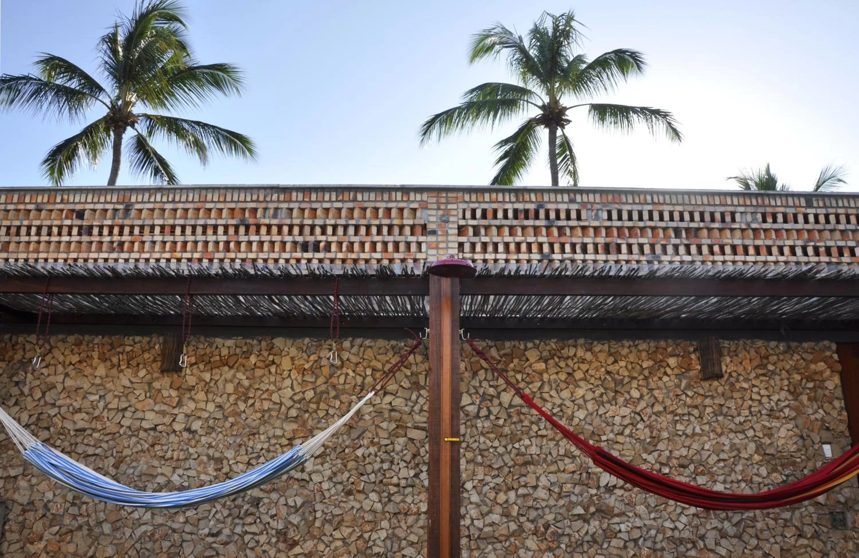 Property building in Pousada Casa de João Kitehouse
