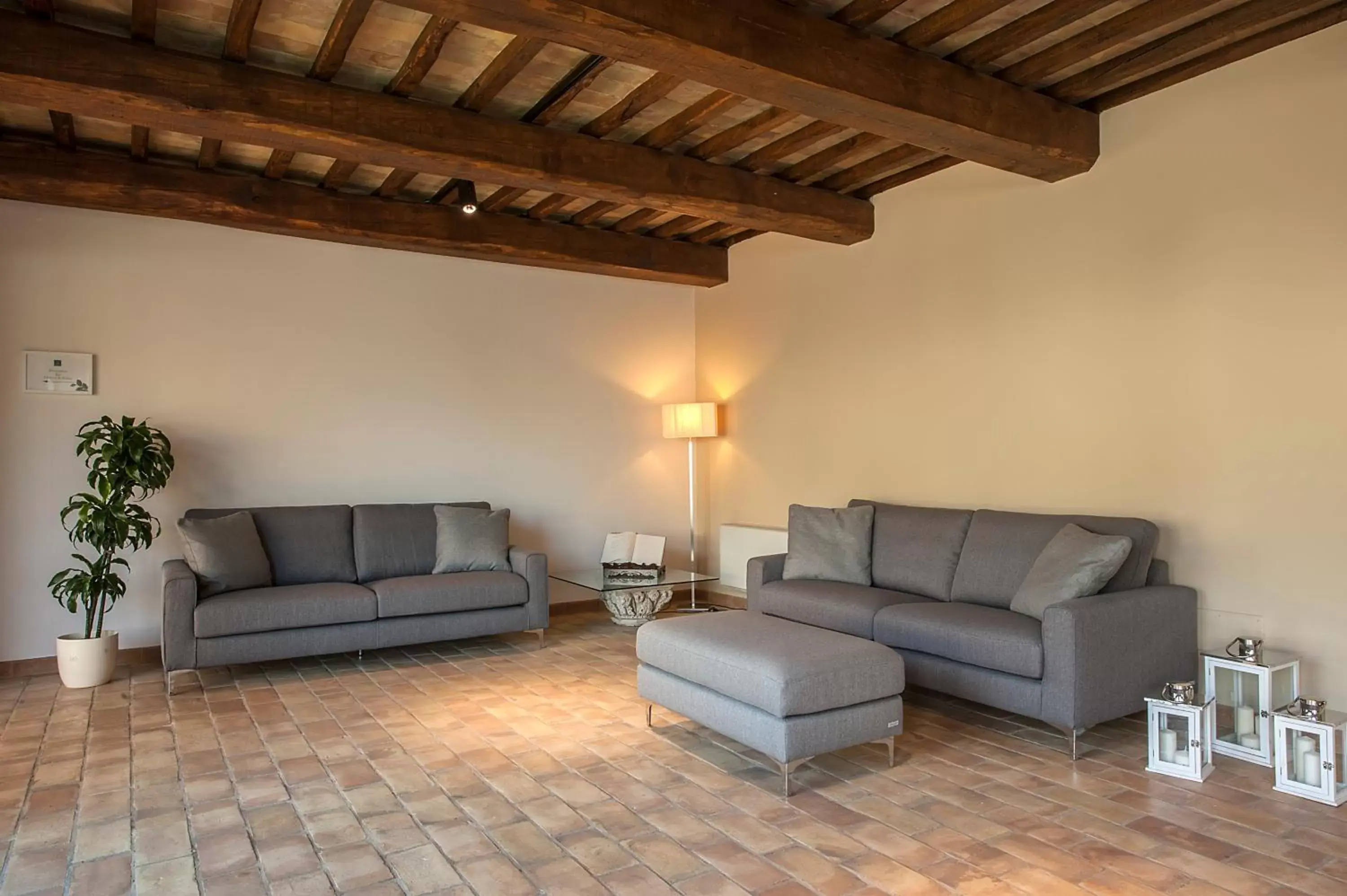 Communal lounge/ TV room, Seating Area in Relais dell'Olmo