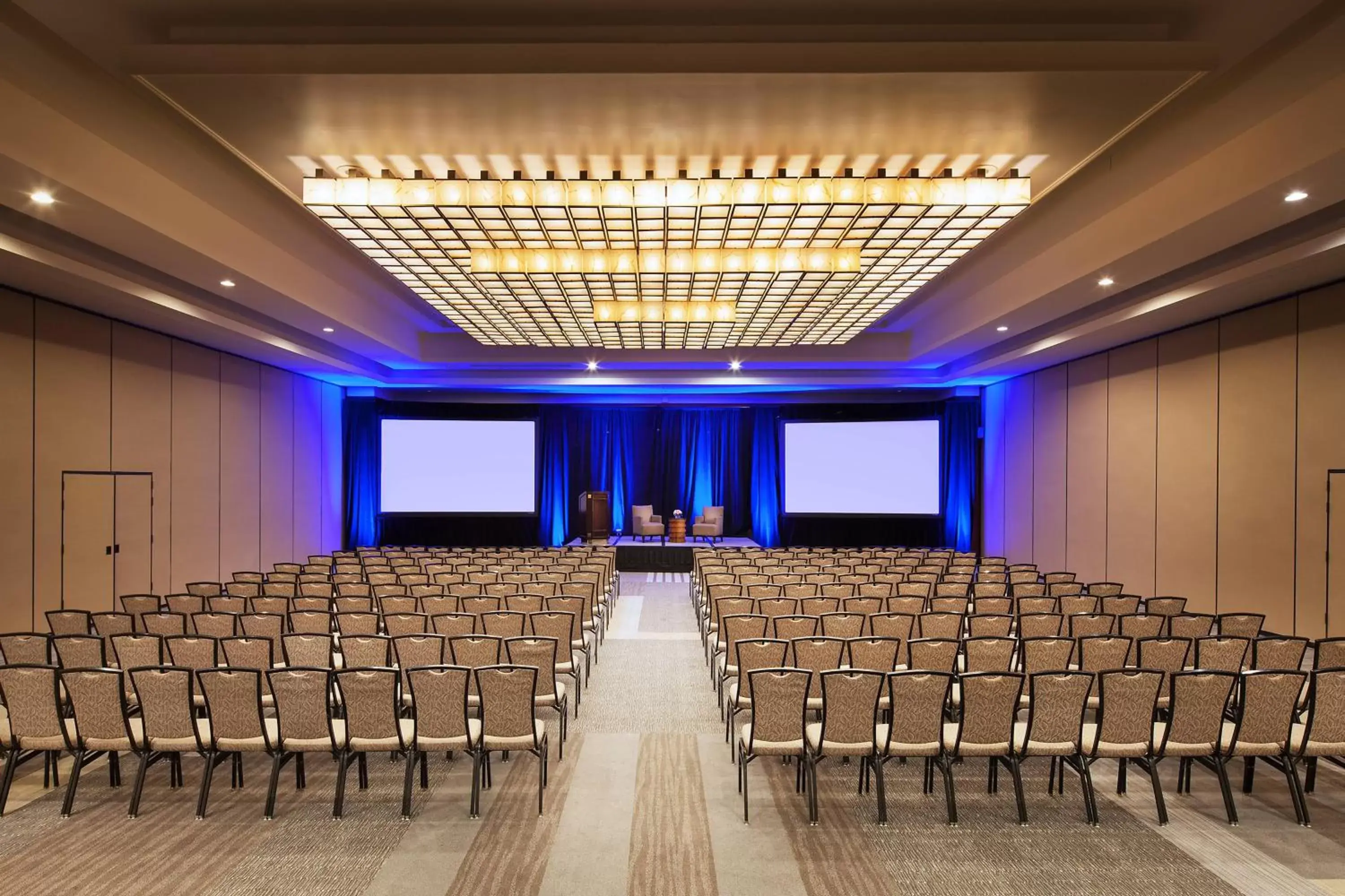 Meeting/conference room in The Westin Long Beach