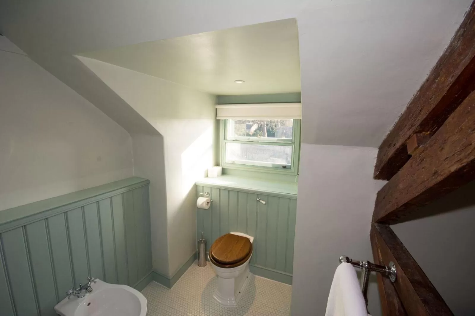 Bathroom in Collingwood Arms Hotel