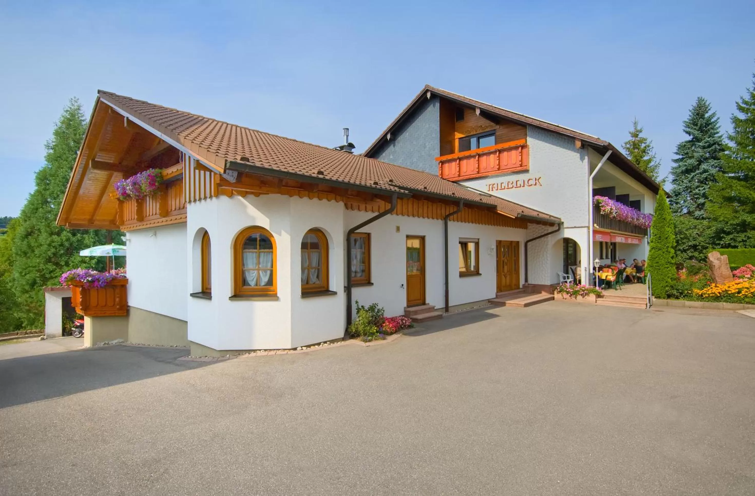 Facade/entrance in Wellness-Hotel Talblick