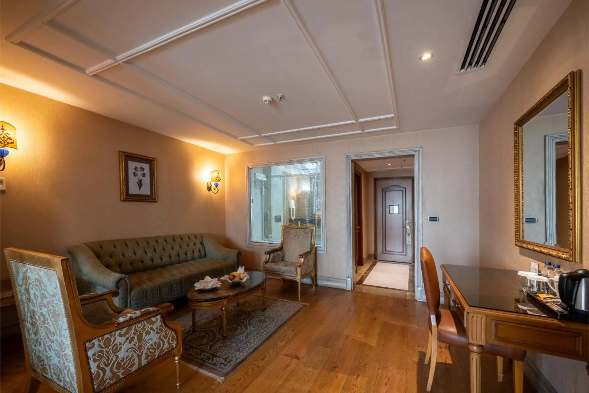 TV and multimedia in The Central Palace Taksim