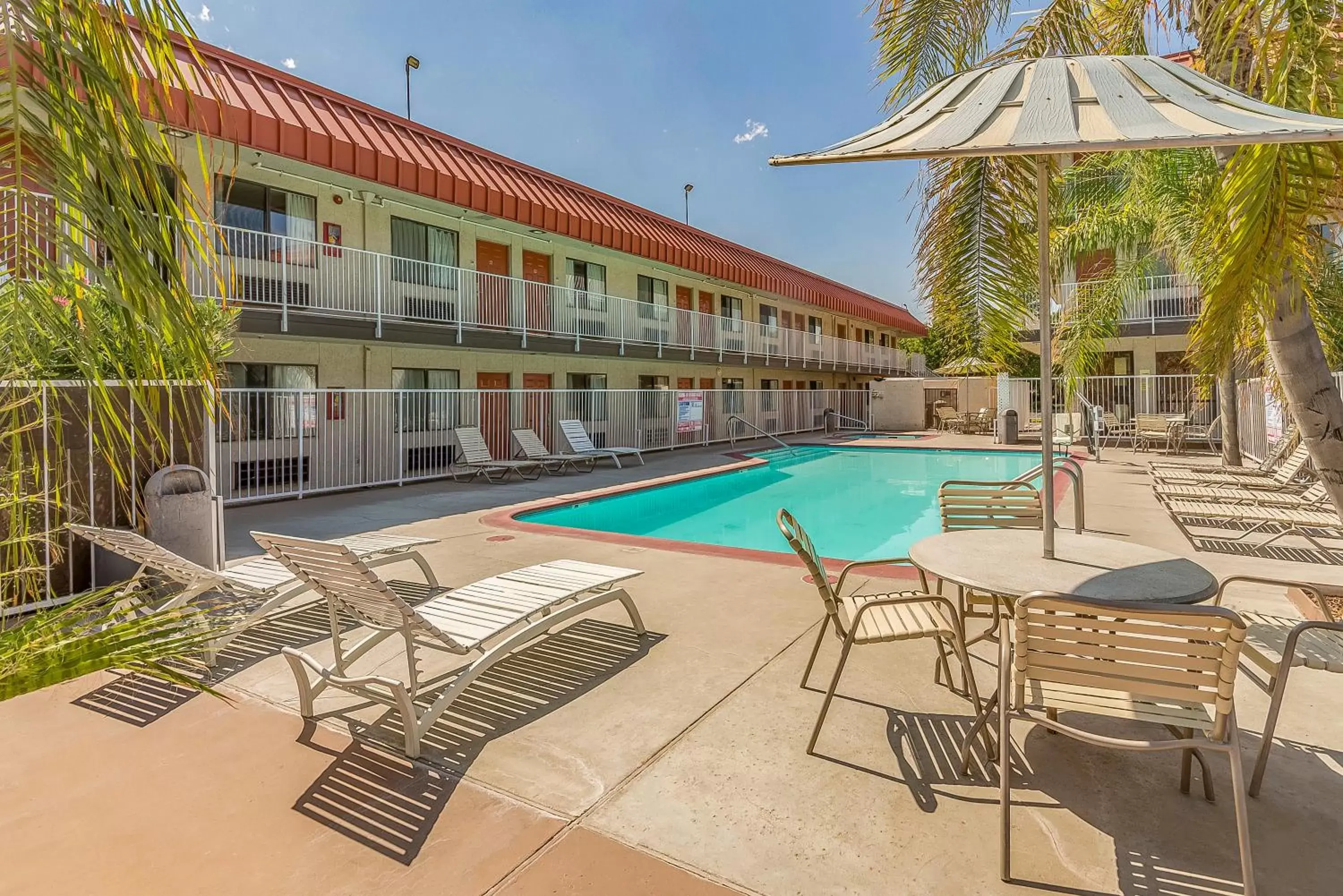 Pool view, Swimming Pool in Motel 6-Fresno, CA - Yosemite Hwy