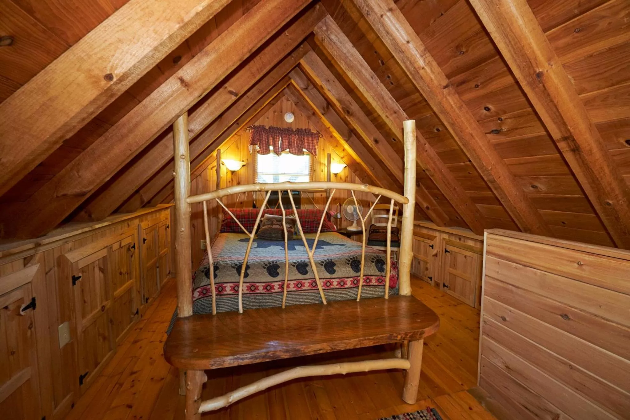 Creekwalk Inn Bed and Breakfast with Cabins