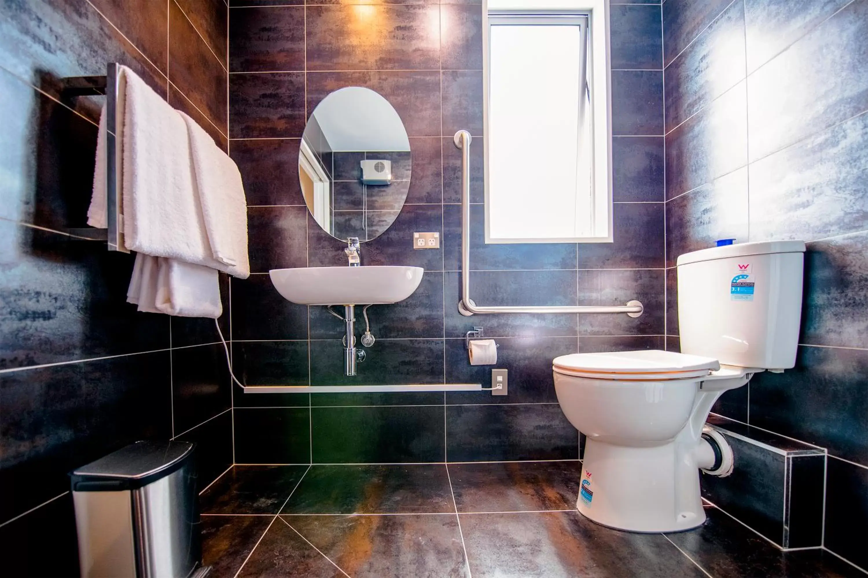 Shower, Bathroom in Best Western Alpine Hotel