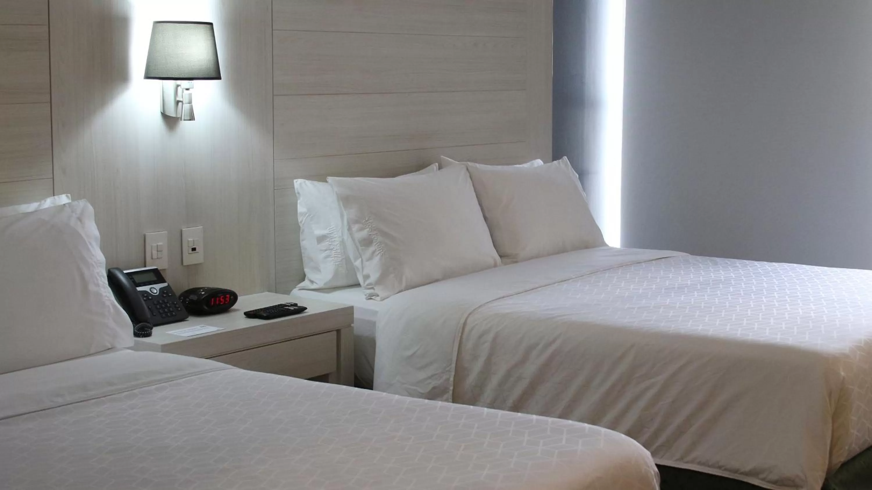 Photo of the whole room, Bed in Holiday Inn Express Pachuca by IHG