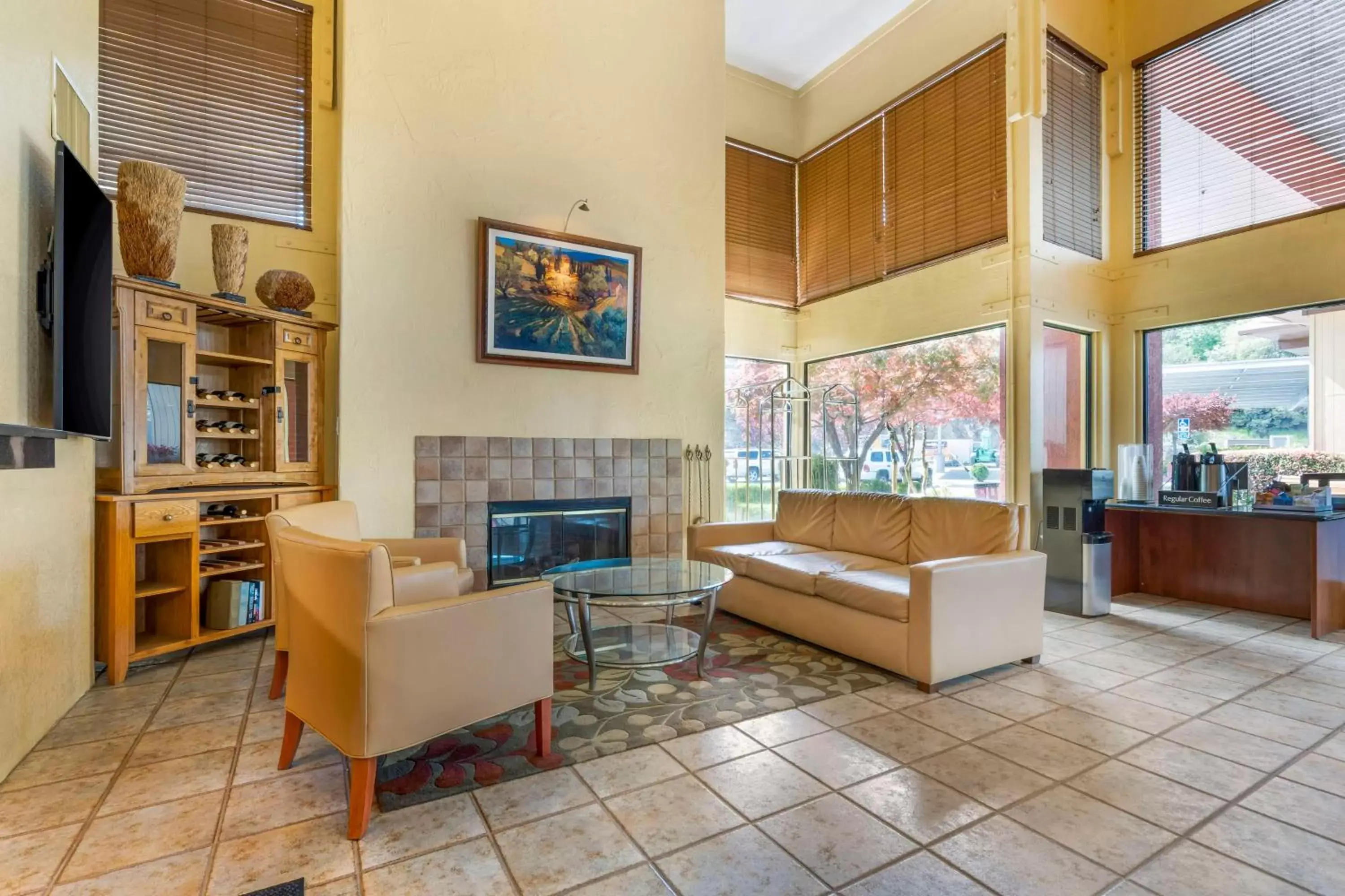 Lobby or reception in Best Western Plus Placerville Inn Lobby or reception in Best Western Plus Placerville Inn