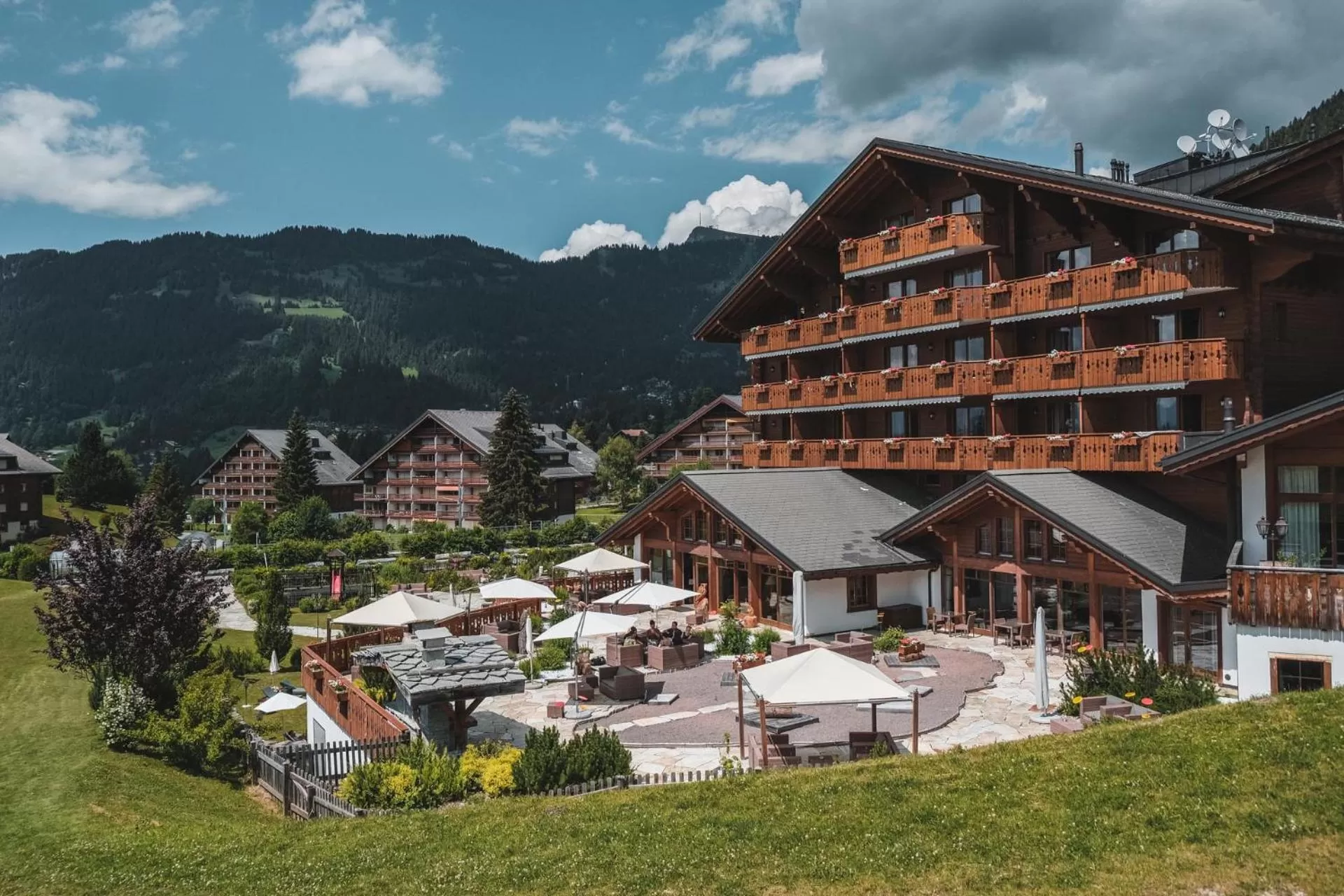 Property building in Chalet RoyAlp Hôtel & Spa