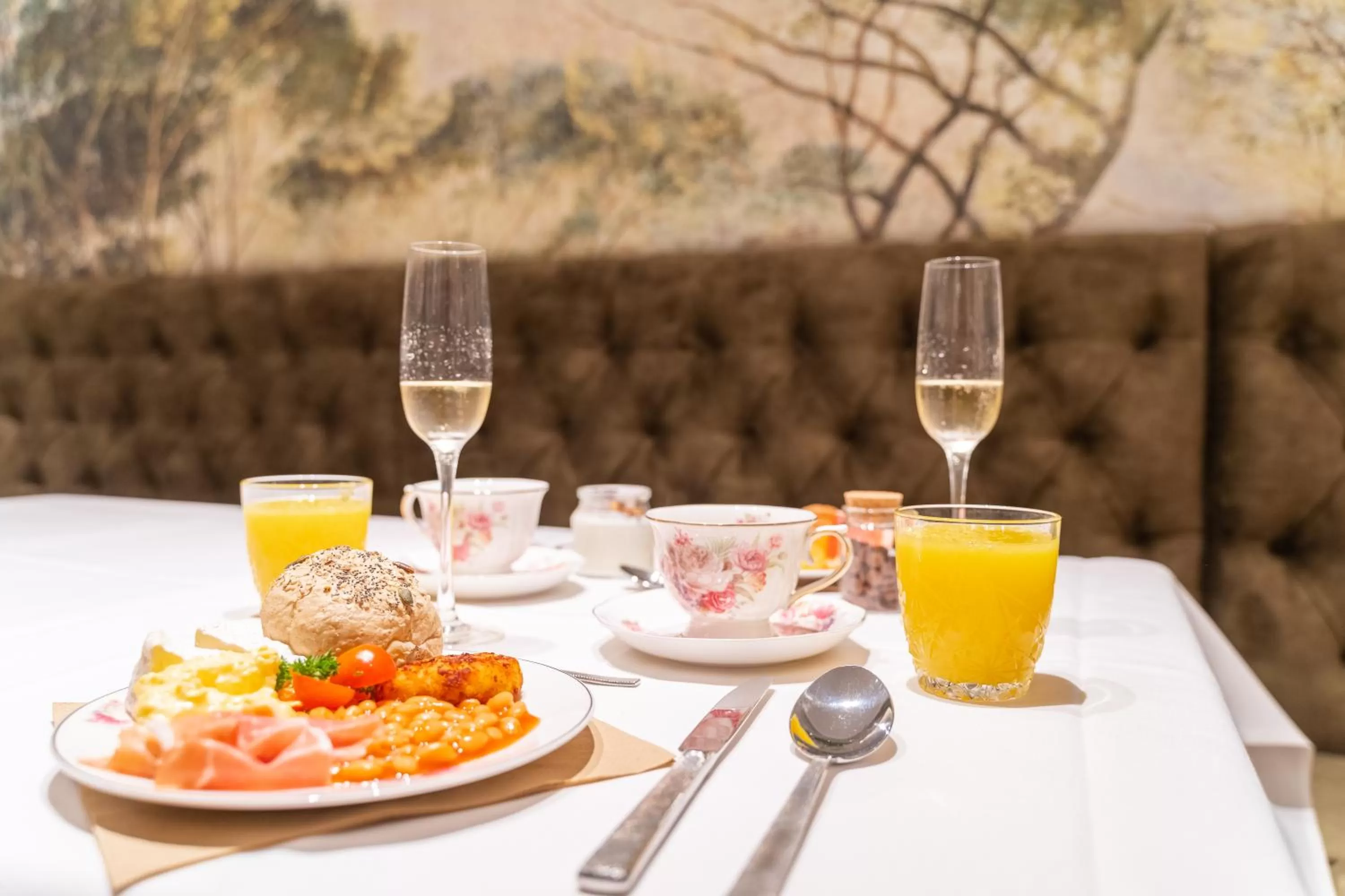 Breakfast in Grand Hotel Normandy by CW Hotel Collection