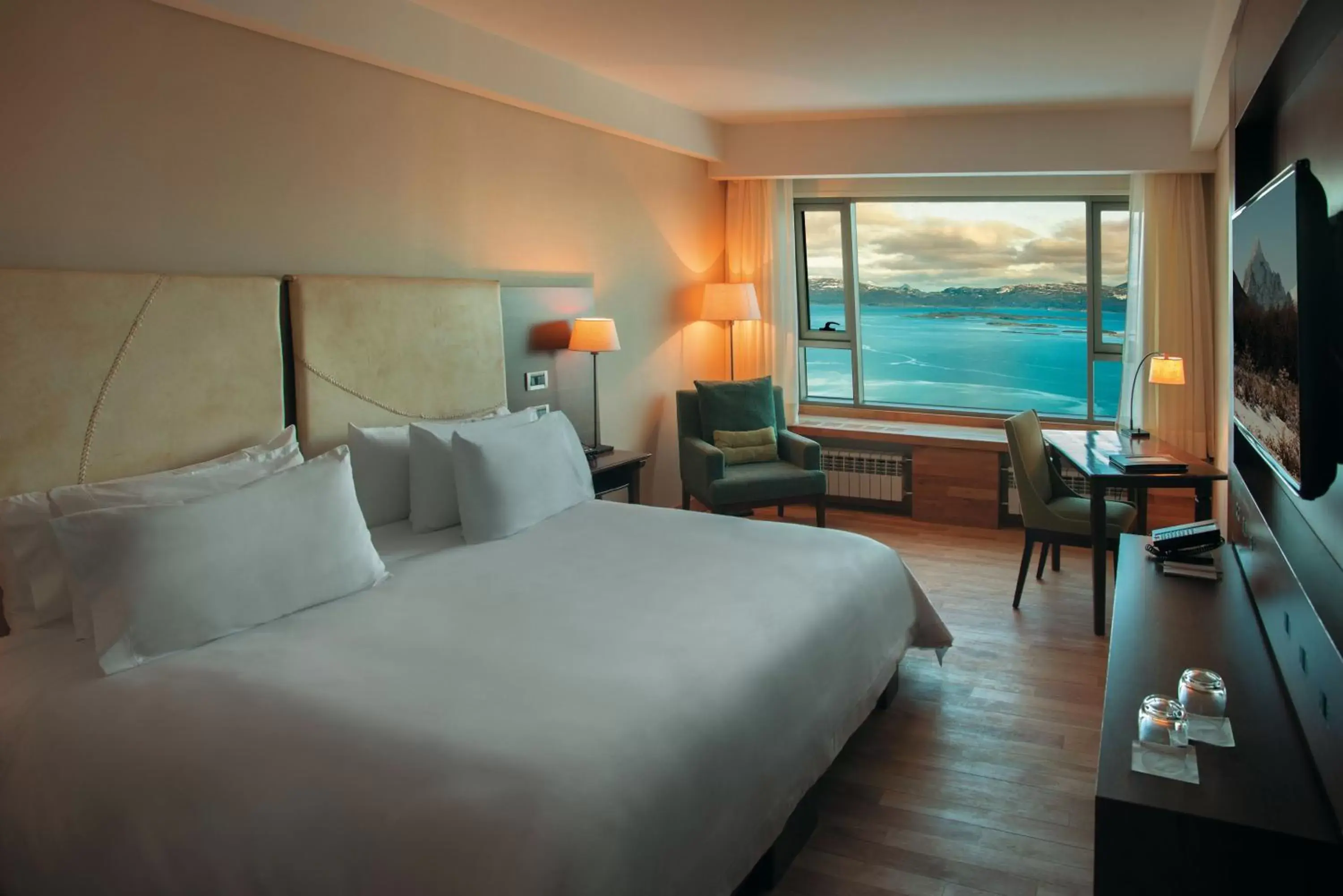 Bedroom, Bed in Arakur Ushuaia Resort & Spa