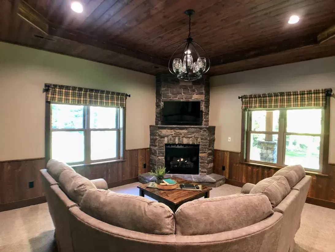 Seating Area in Sojourner's Lodge & Log Cabin Suites