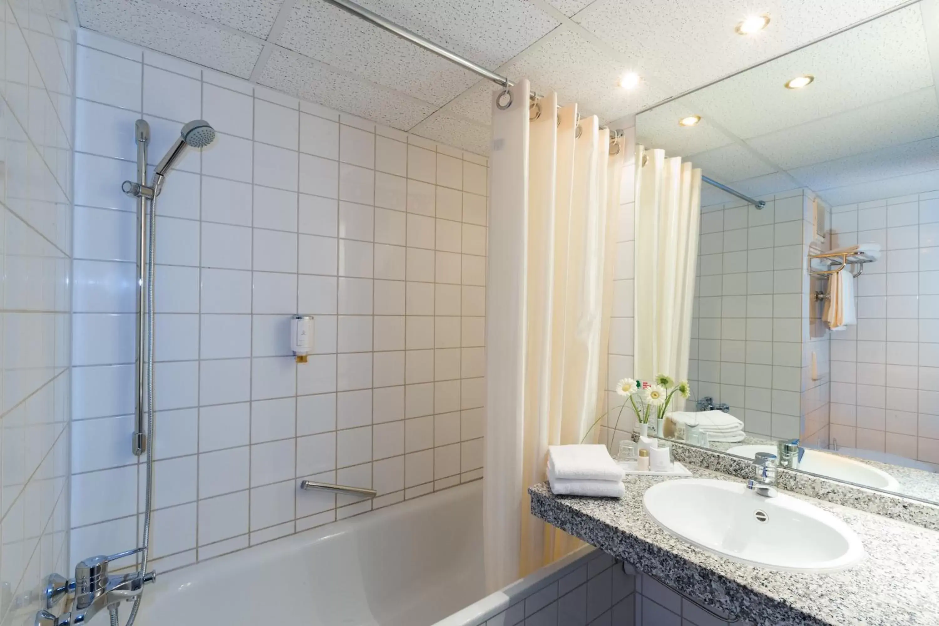 Bathroom in Hotel Rheingold