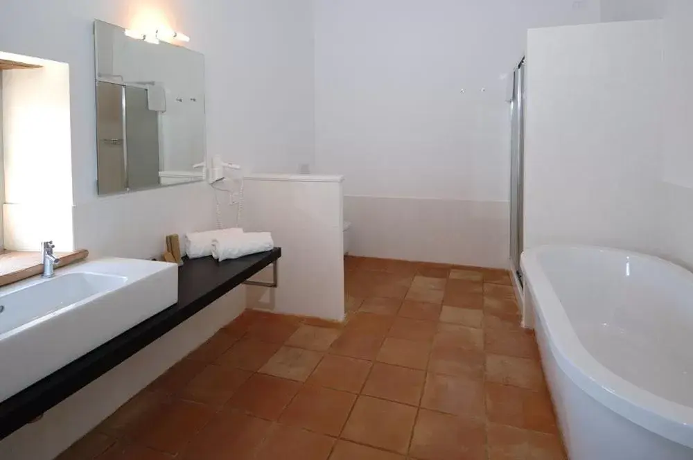 Bathroom in Locanda Della Picca