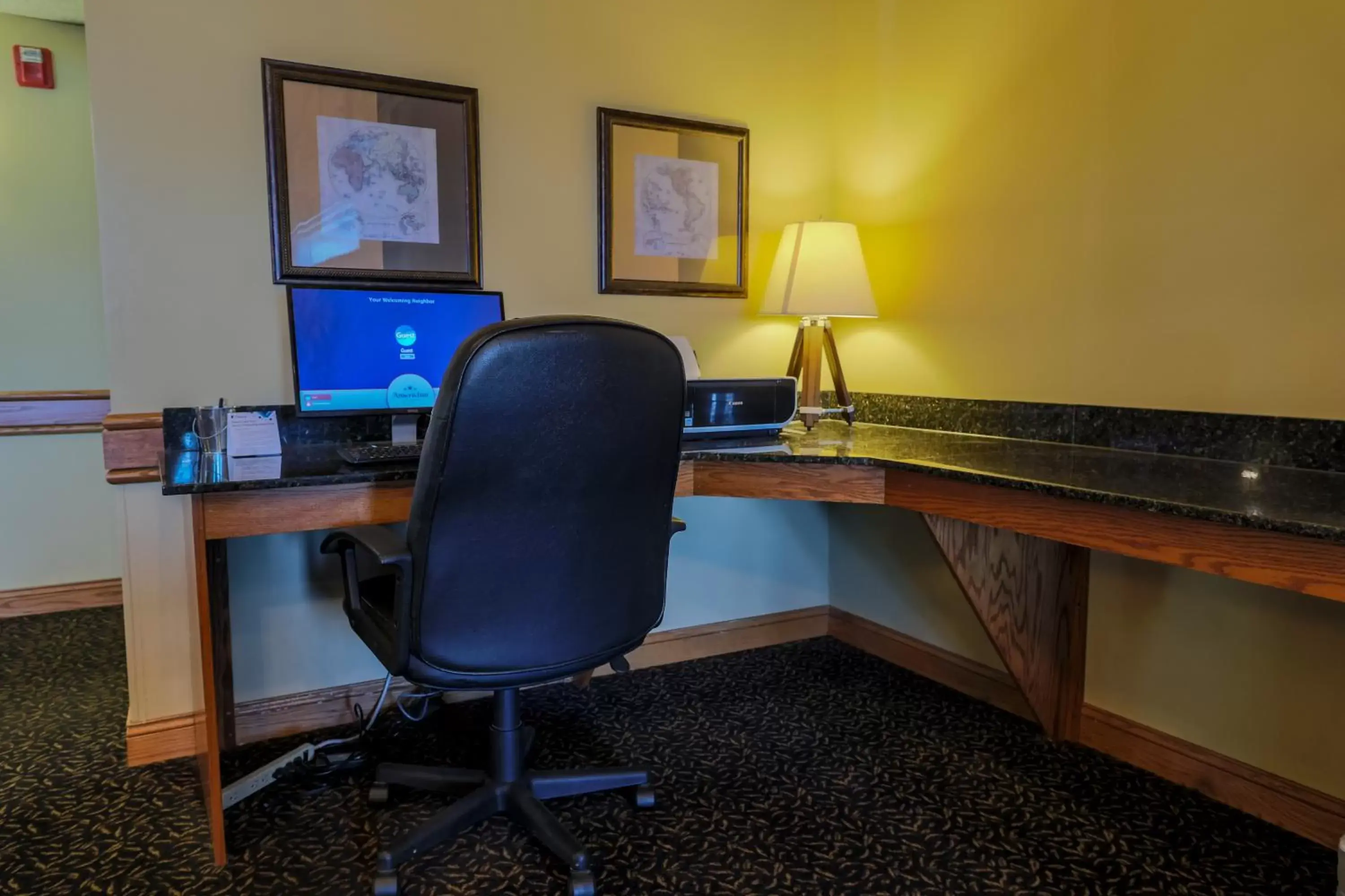 Business facilities, Business Area/Conference Room in AmericInn by Wyndham Lincoln South
